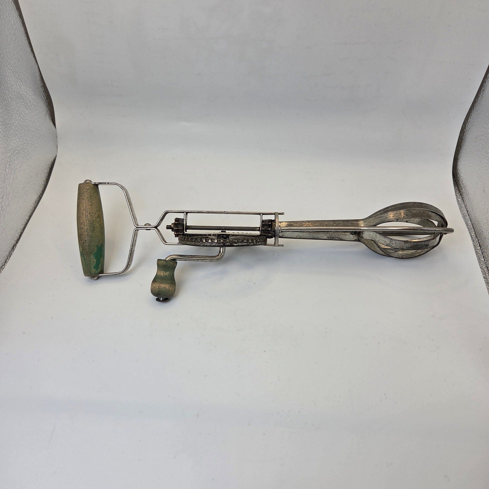 Aurelius Bros Hand Crank Egg Beater Mixer Braham MN Cast Gear 1920s