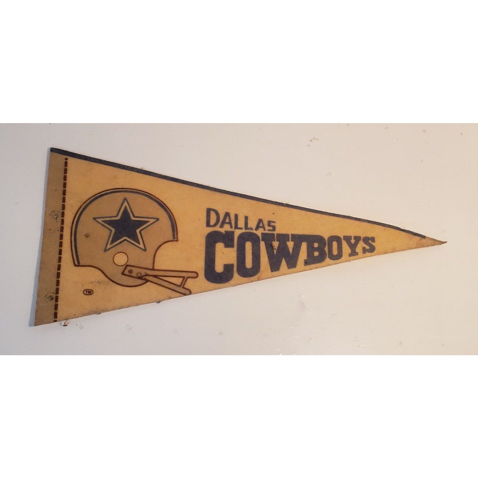 Vintage mini pennant Dallas Cowboys 9" x 4"