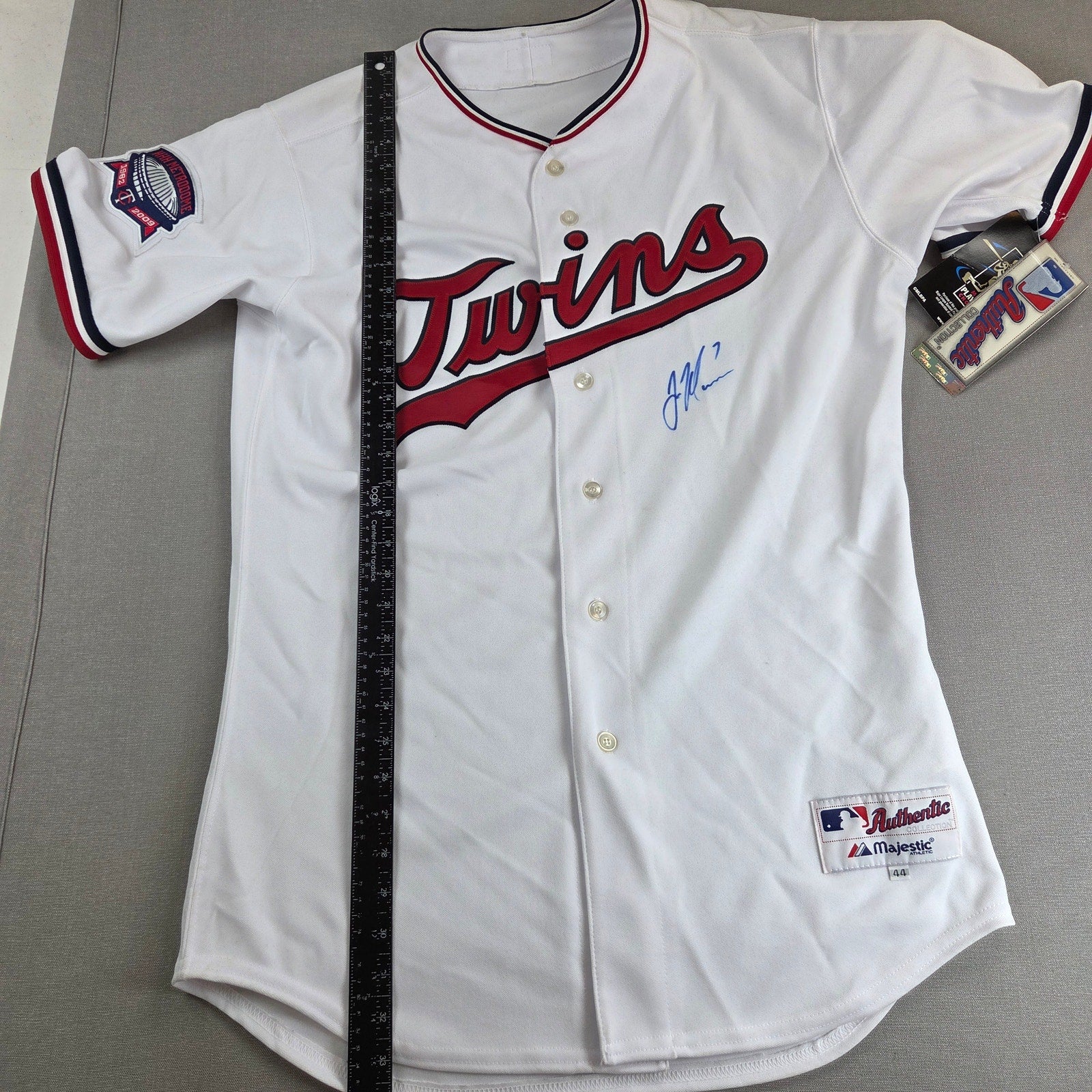 Majestic Minnesota Twins Joe Mauer Signed 2009 Metrodome Jersey Size 44 NWT
