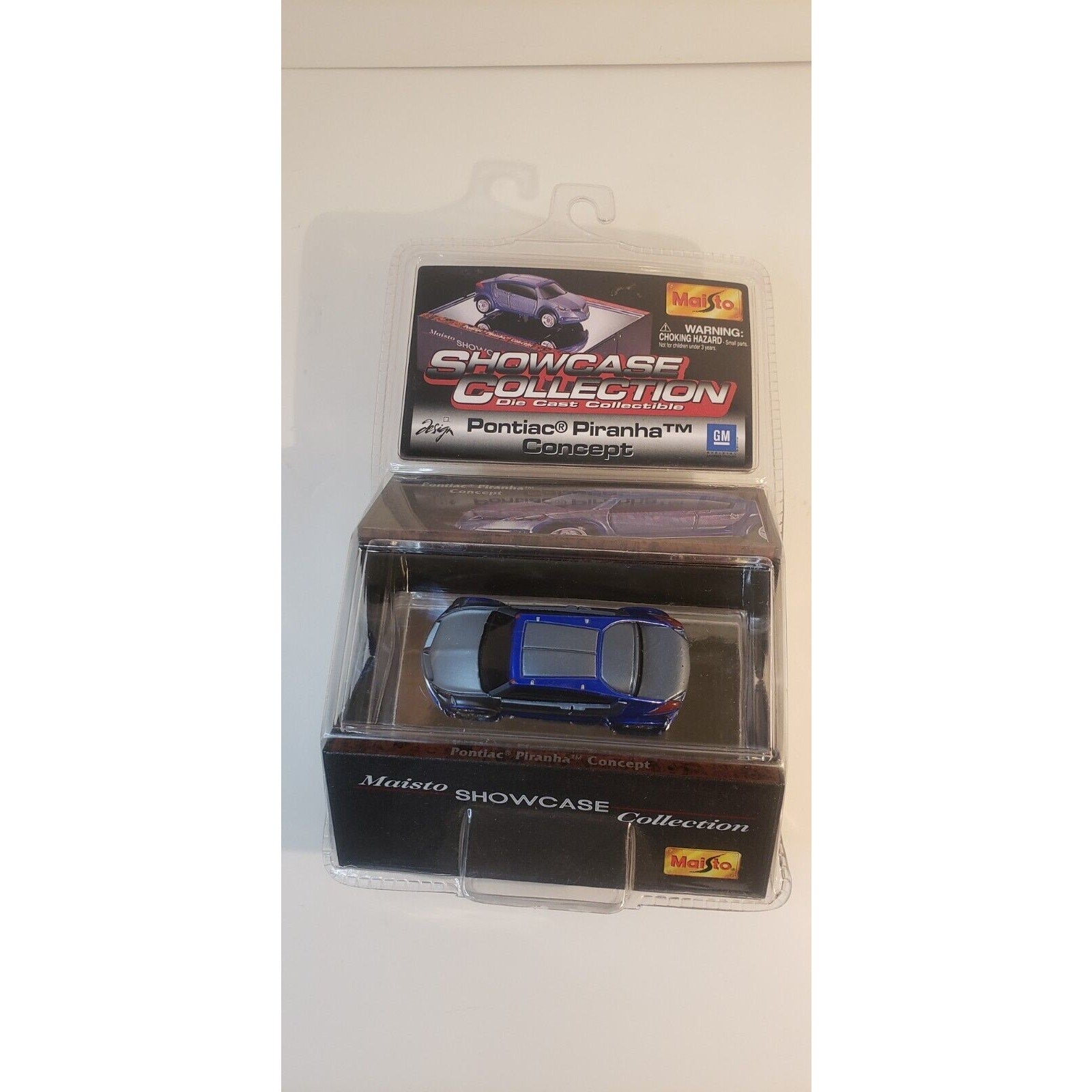 Maisto Showcase Collection Pontiac Piranha Concept 1:64 NIB