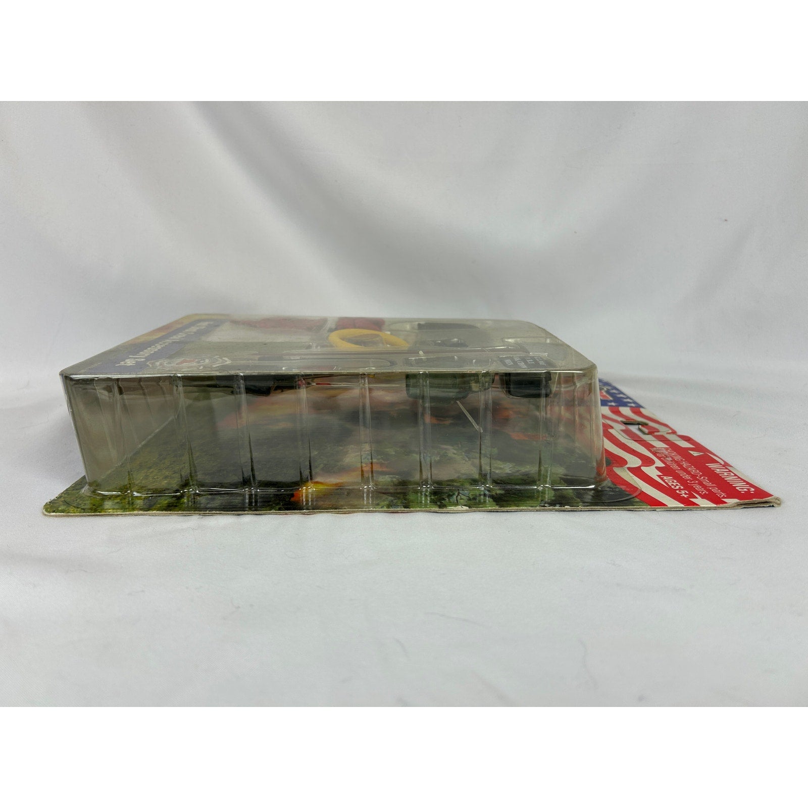 GI Joe Search and Rescue Team Hot Shot Crew Accessory Set Sealed MOC 2002