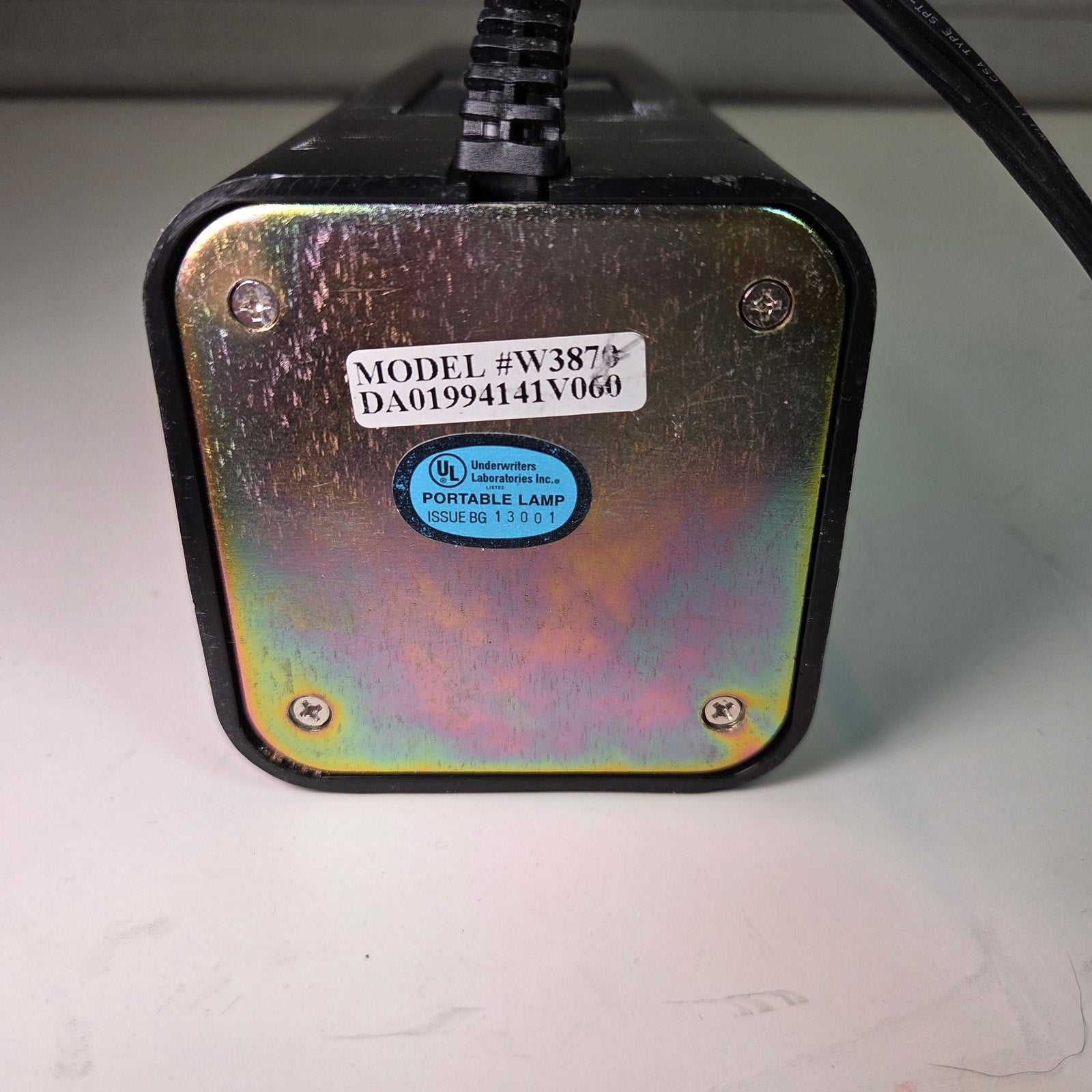 Underwriters Labs Model W3870 Portable Desk Lamp 13W PL Light – Tested