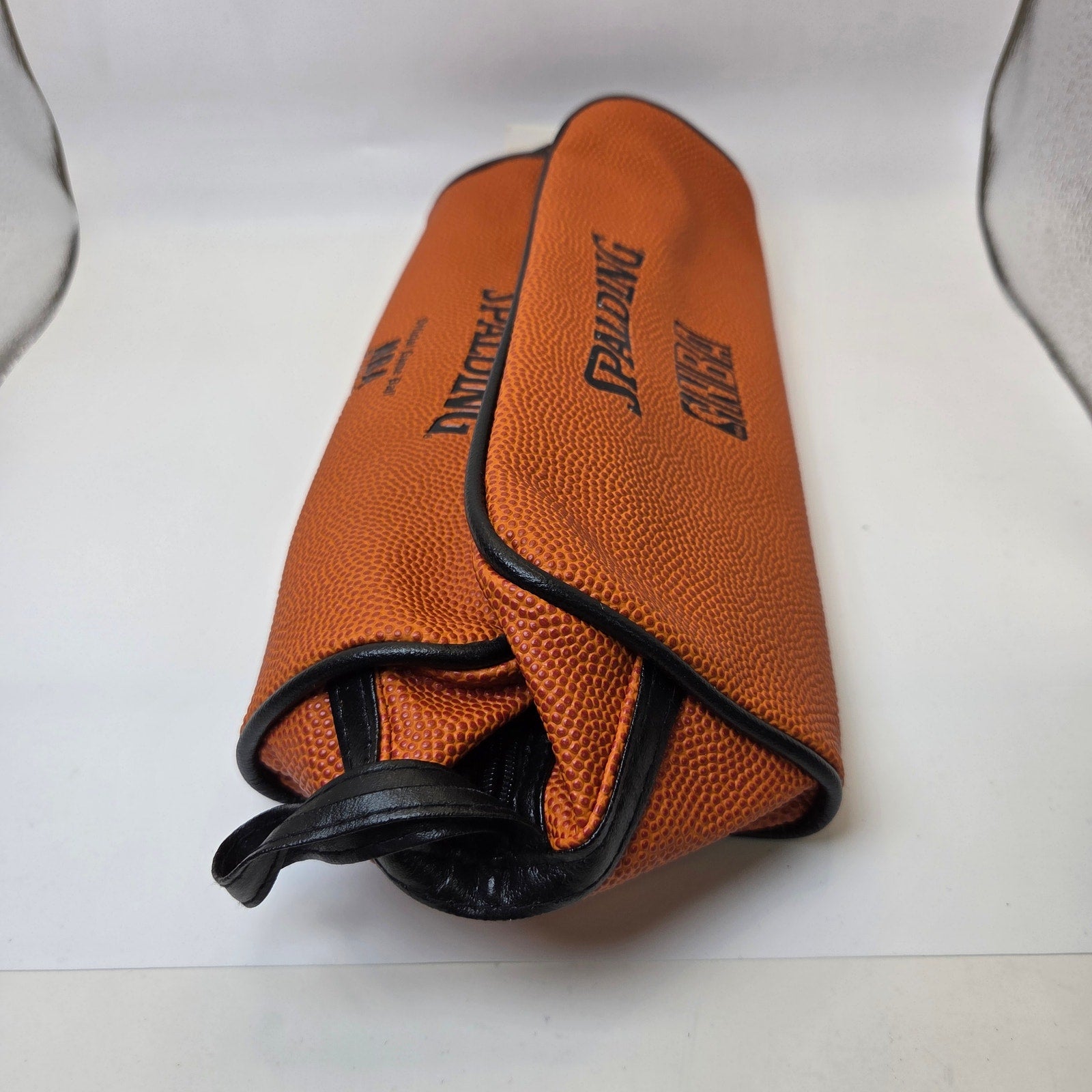 Spalding NBA Official Game Ball Shaving Kit Toiletry Bag NWT