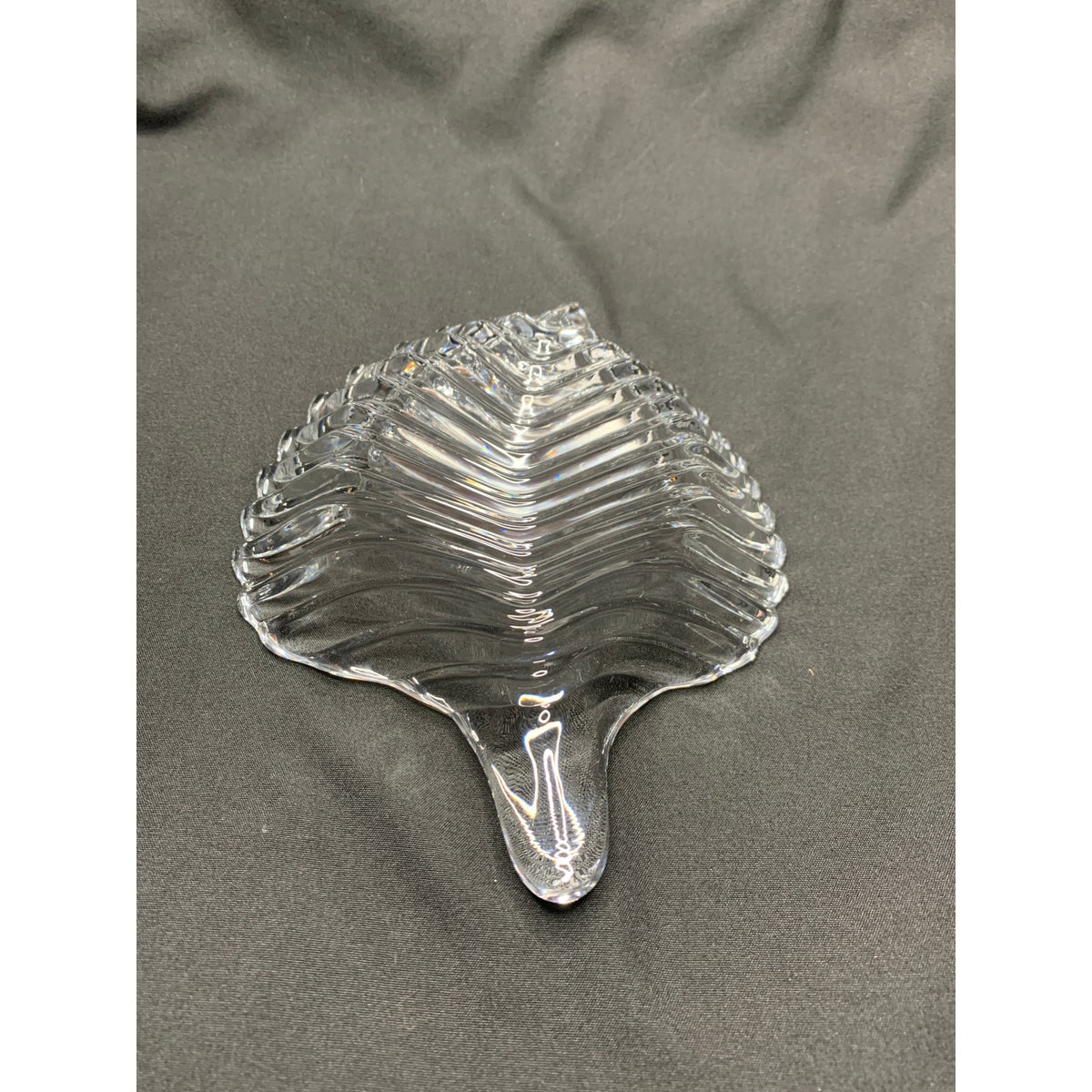 Clear Pressed Glass Leaf Candy Nut Dish Ribbed Scalloped Serving Bowl