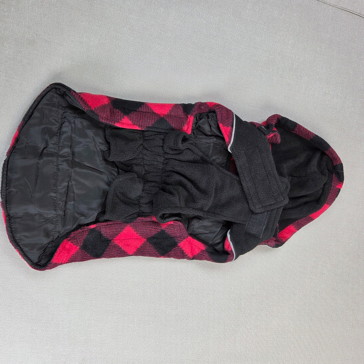 Koeson Dog Winter Coat Medium Red Black Buffalo Plaid Reflective Hooded Jacket
