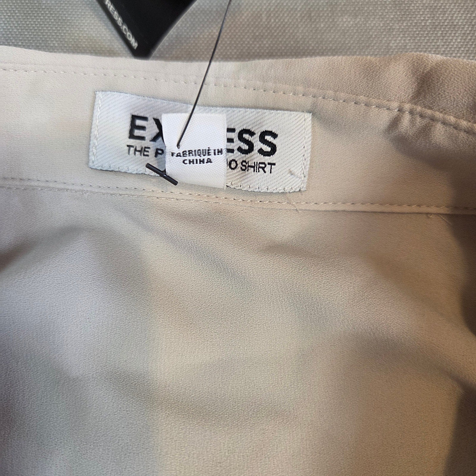 Express Portofino Blouse Women’s Beige Button Front Shirt Size S NWT