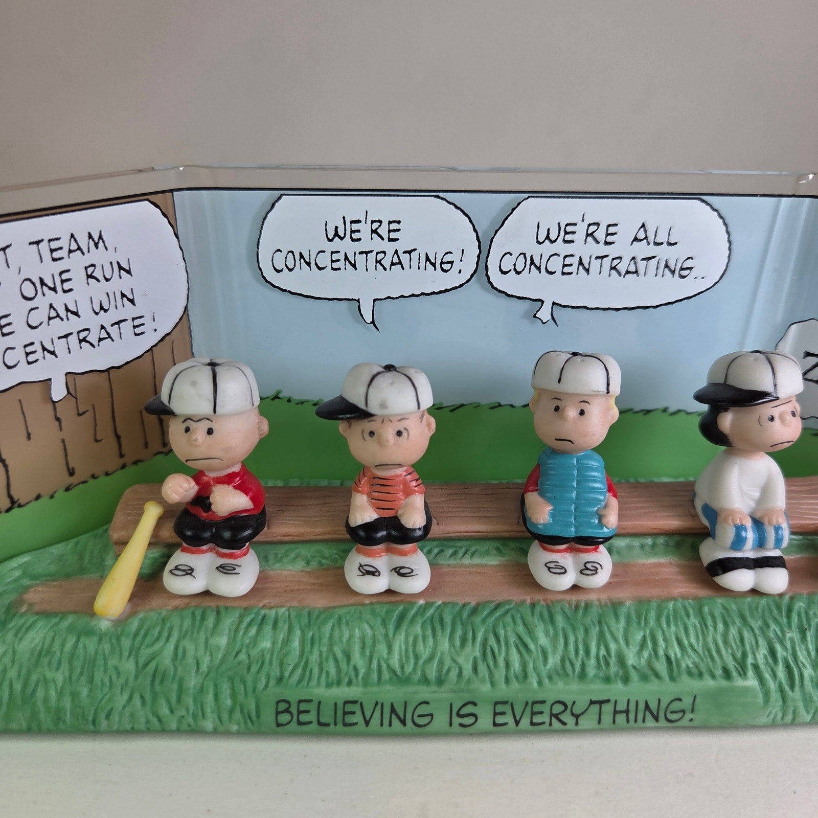 Hallmark Peanuts Gallery The Winning Team Baseball Figurine Snoopy 2000 LE