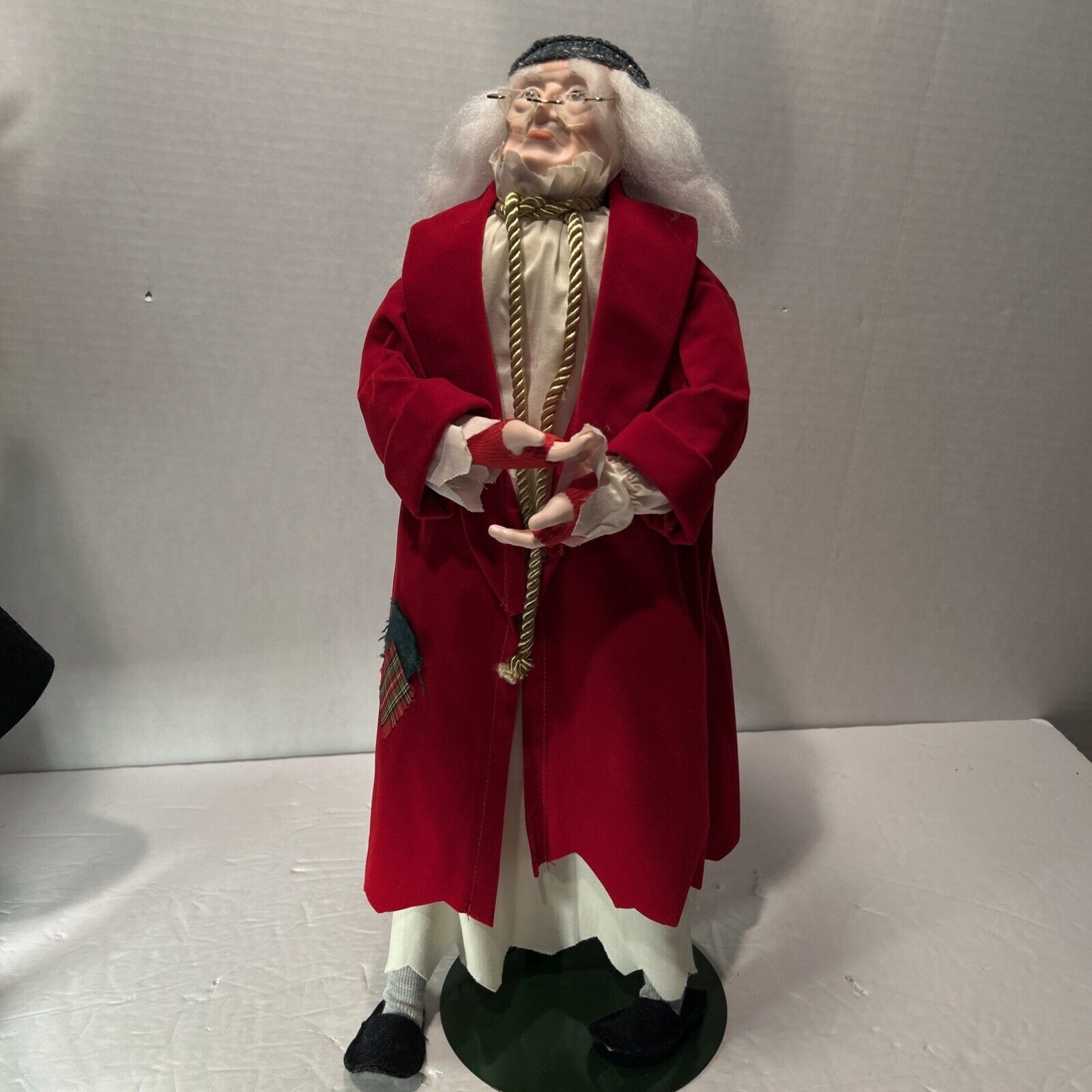 Dept 56 A Christmas Carol Porcelain Doll Set of 4 1987 Scrooge Cratchit Tim