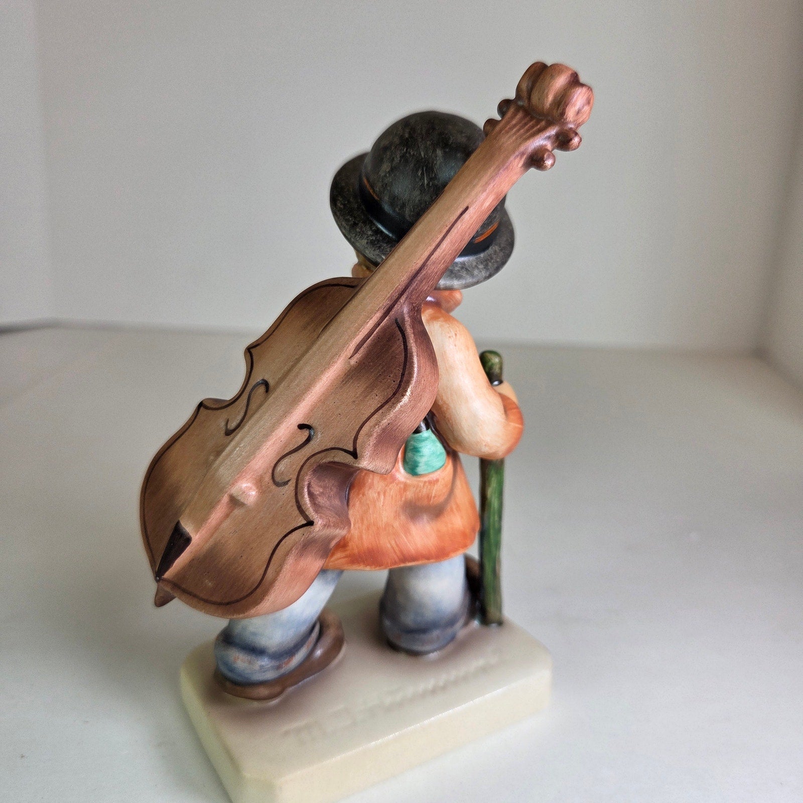 Vintage Goebel M.I. Hummel Little Cellist #89/1 TMK5 W. Germany 5.5" Figurine