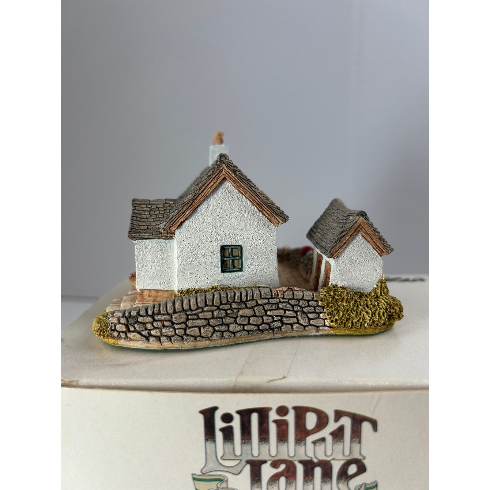 Lilliput Lane “St. Columba’s School” Signed Cottage Boxed with Deed