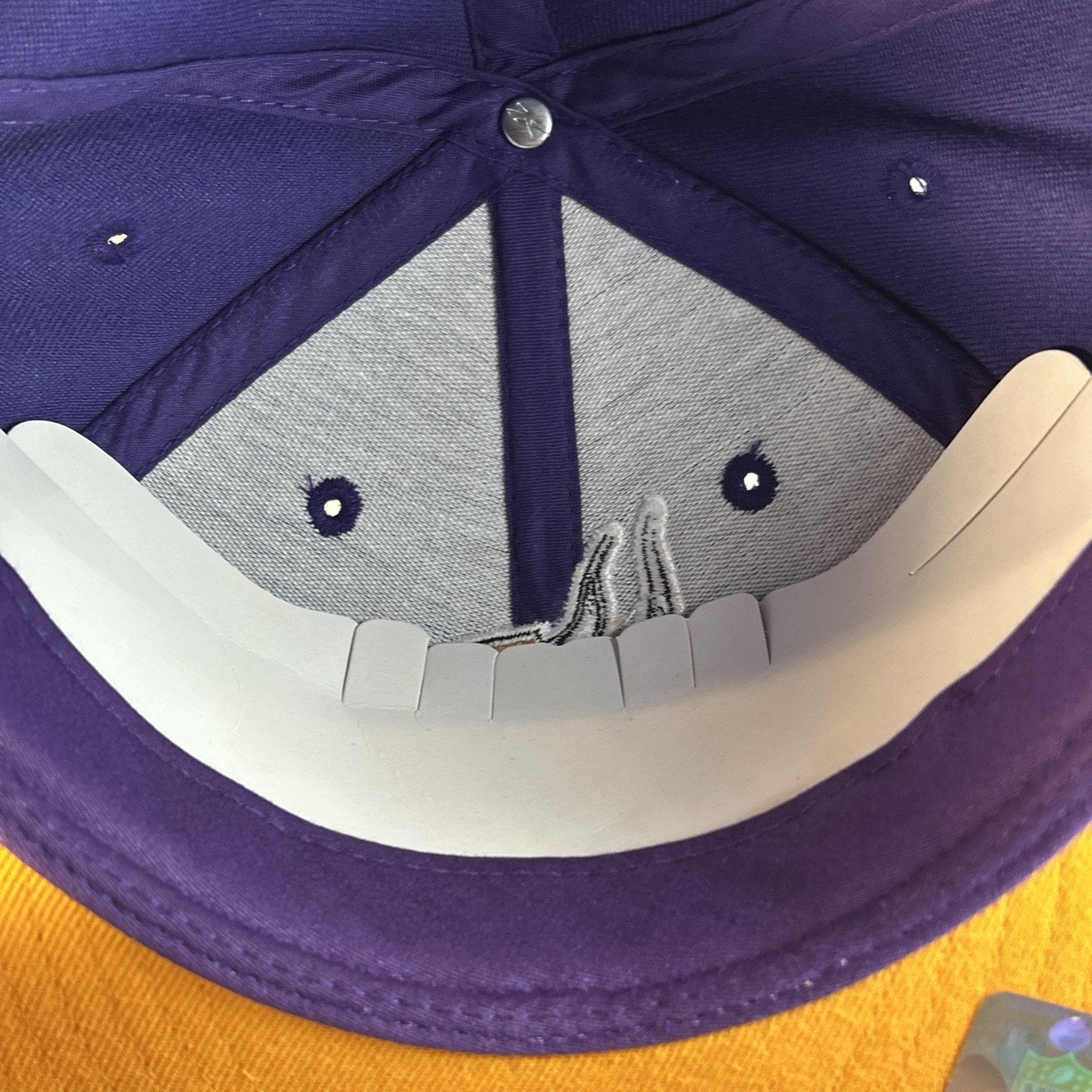 Minnesota Vikings Reebok NFL Fitted Cap Purple Gold Size 7 5/8 Hat Retro Style