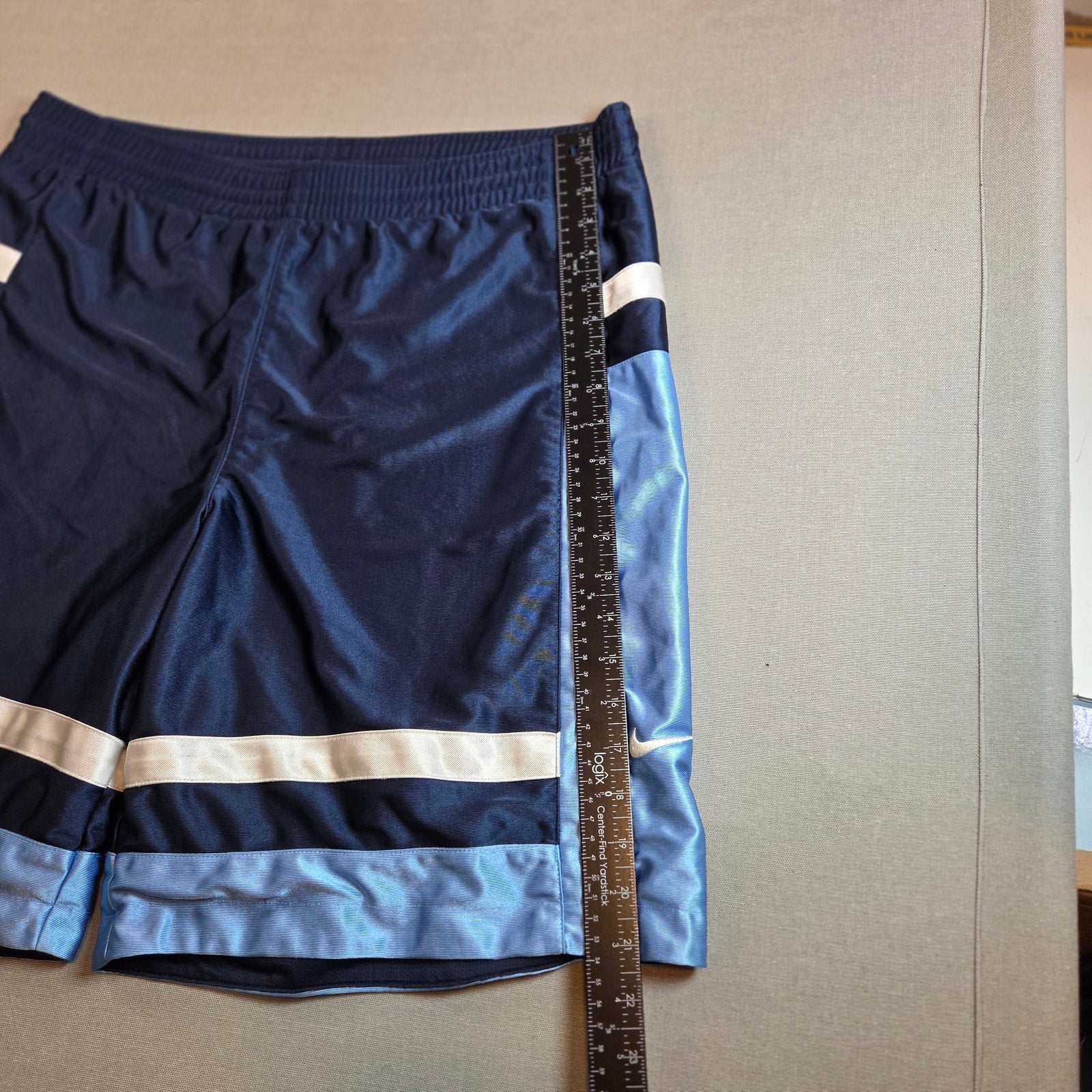 Nike Two-Tone Basketball Shorts Blue Satin Stripe Mesh Drawstring Men’s L