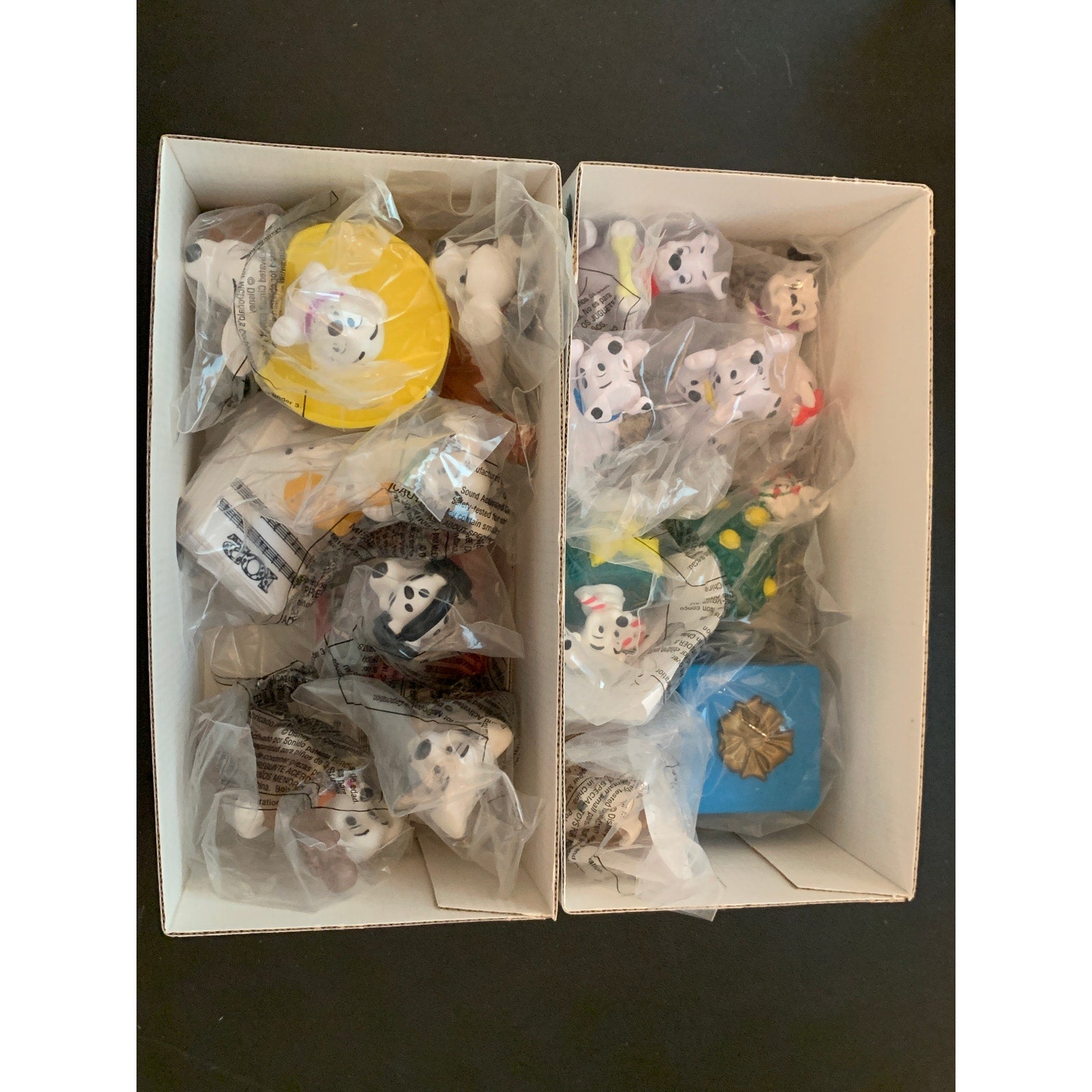 McDonald's Disney 102 Dalmatians Happy Meal Display Case w/ Sealed Toys 2000