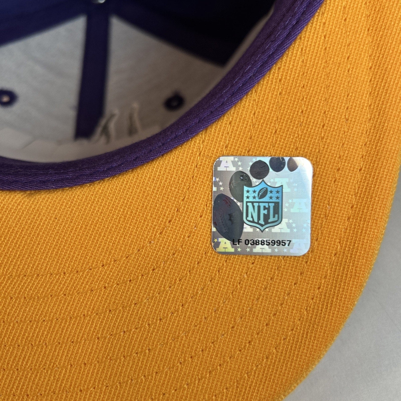 Minnesota Vikings Reebok NFL Fitted Cap Purple Gold Size 7 Hat Retro Style