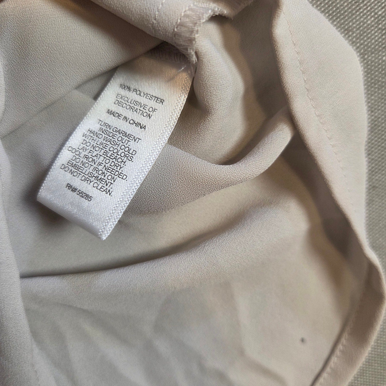 Express Portofino Blouse Women’s Beige Button Front Shirt Size S NWT