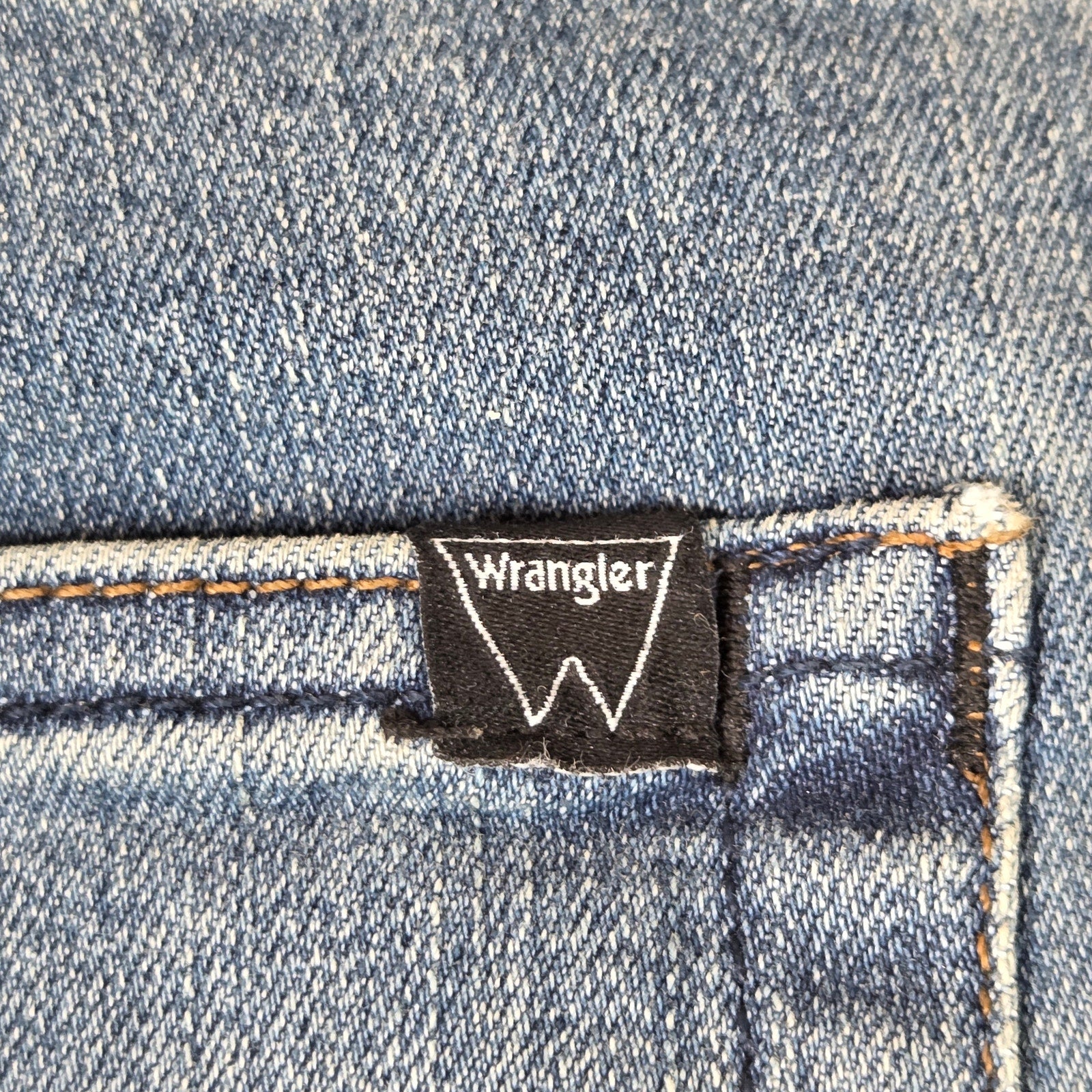 Wrangler Unlimited Comfort Taper Fit Flex Jeans Lot 2 Pair Mens 46x30 NWT