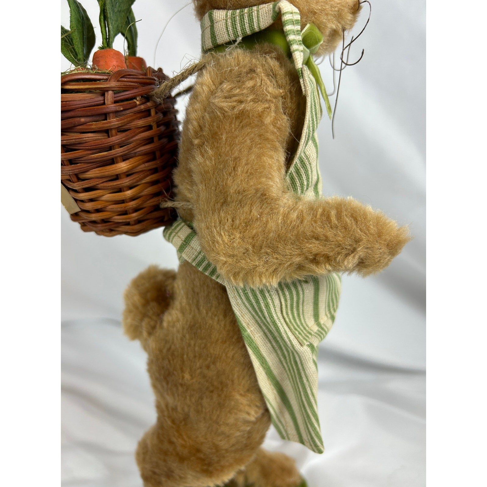 Bethany Lowe 16 Inch Easter Rabbit Maisons De Vente w Basket Display