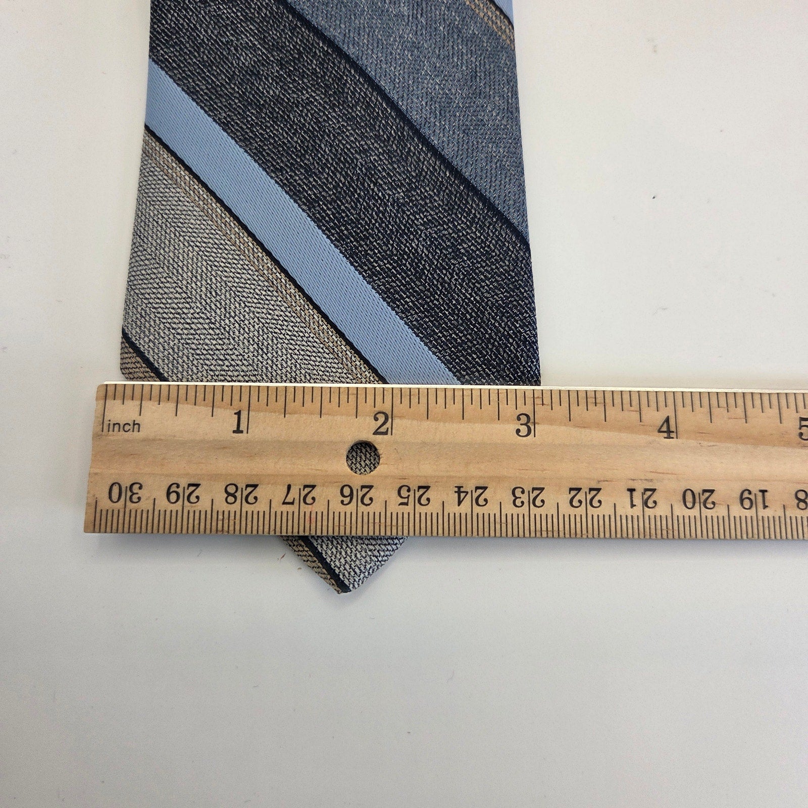 Vintage 1970s Johnny Carson Striped Polyester Tie 3” Wide Made USA