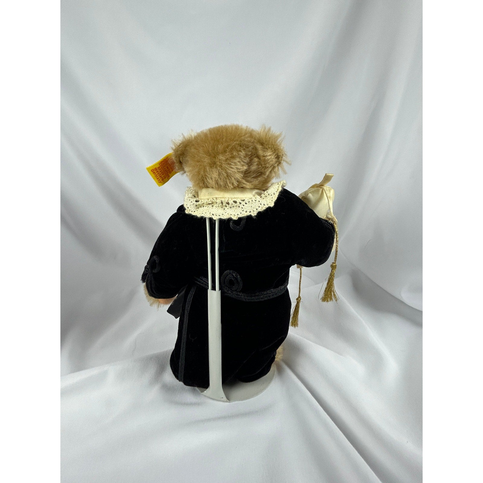 Steiff Ring Bearer 0155 23 Strong Museum Bear w Box Wedding Mohair