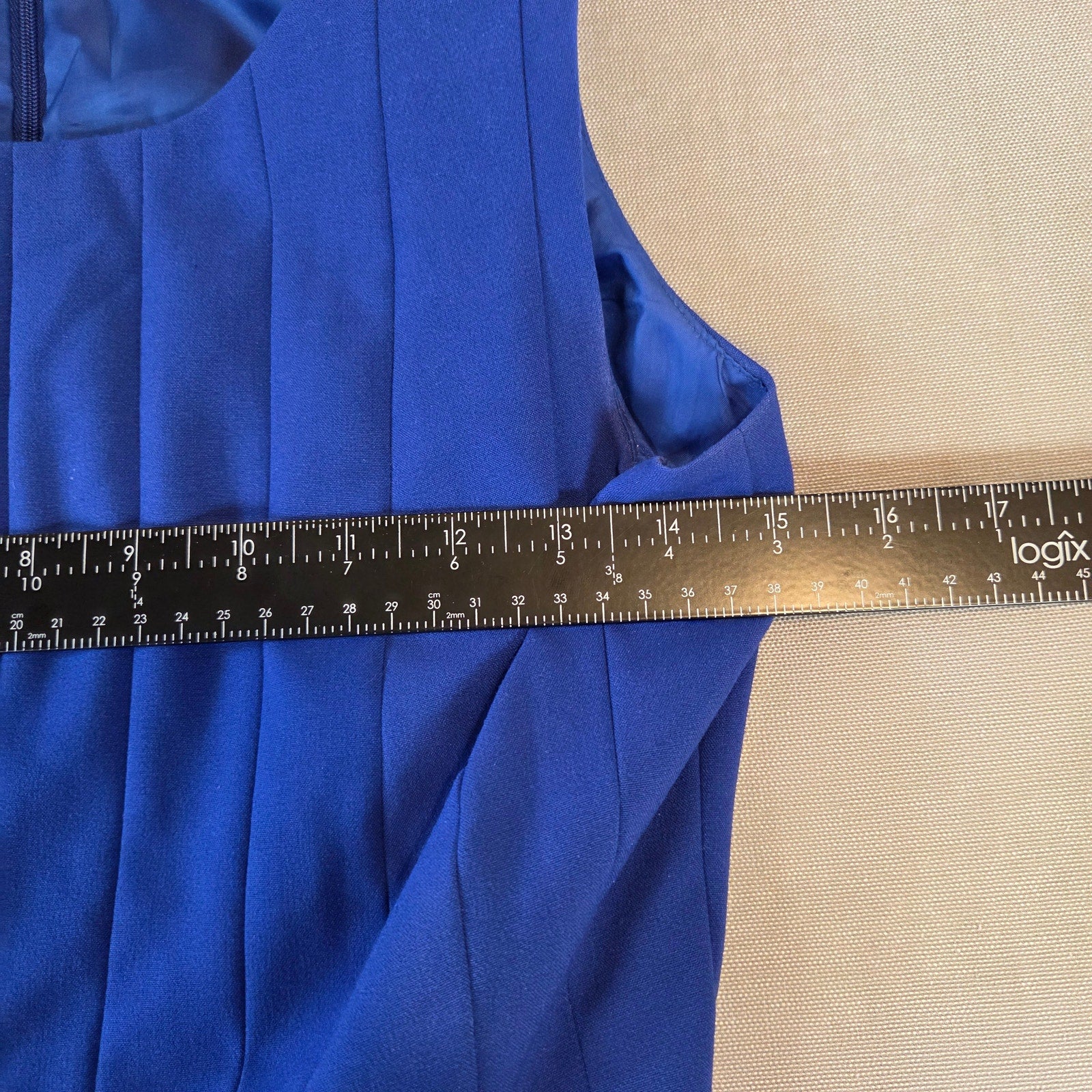 Calvin Klein Blue Fit & Flare Dress Women’s Size 2 Sleeveless Lined Cocktail