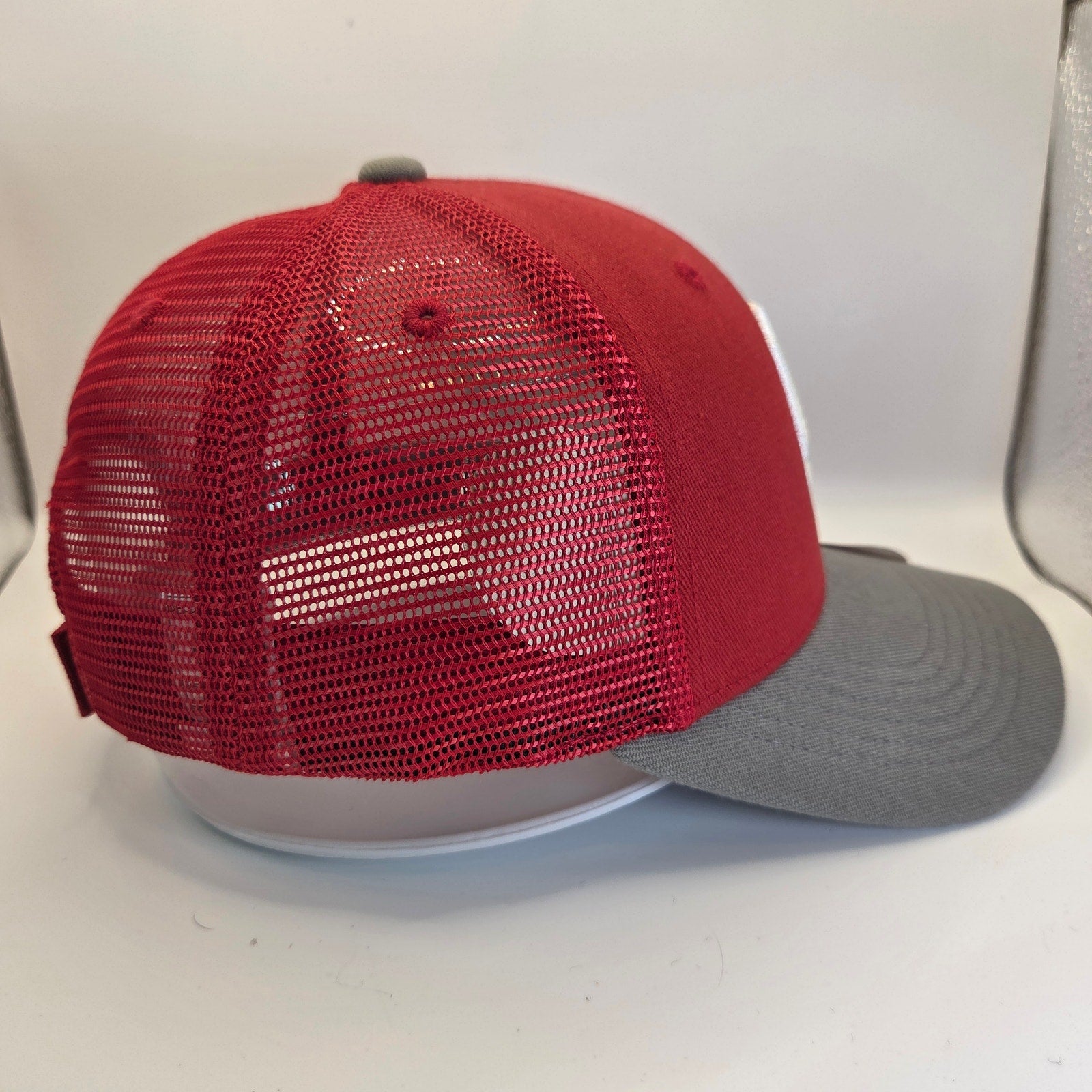 Oklahoma Sooners Hat Top of the World Mesh Trucker Adjustable Red Gray