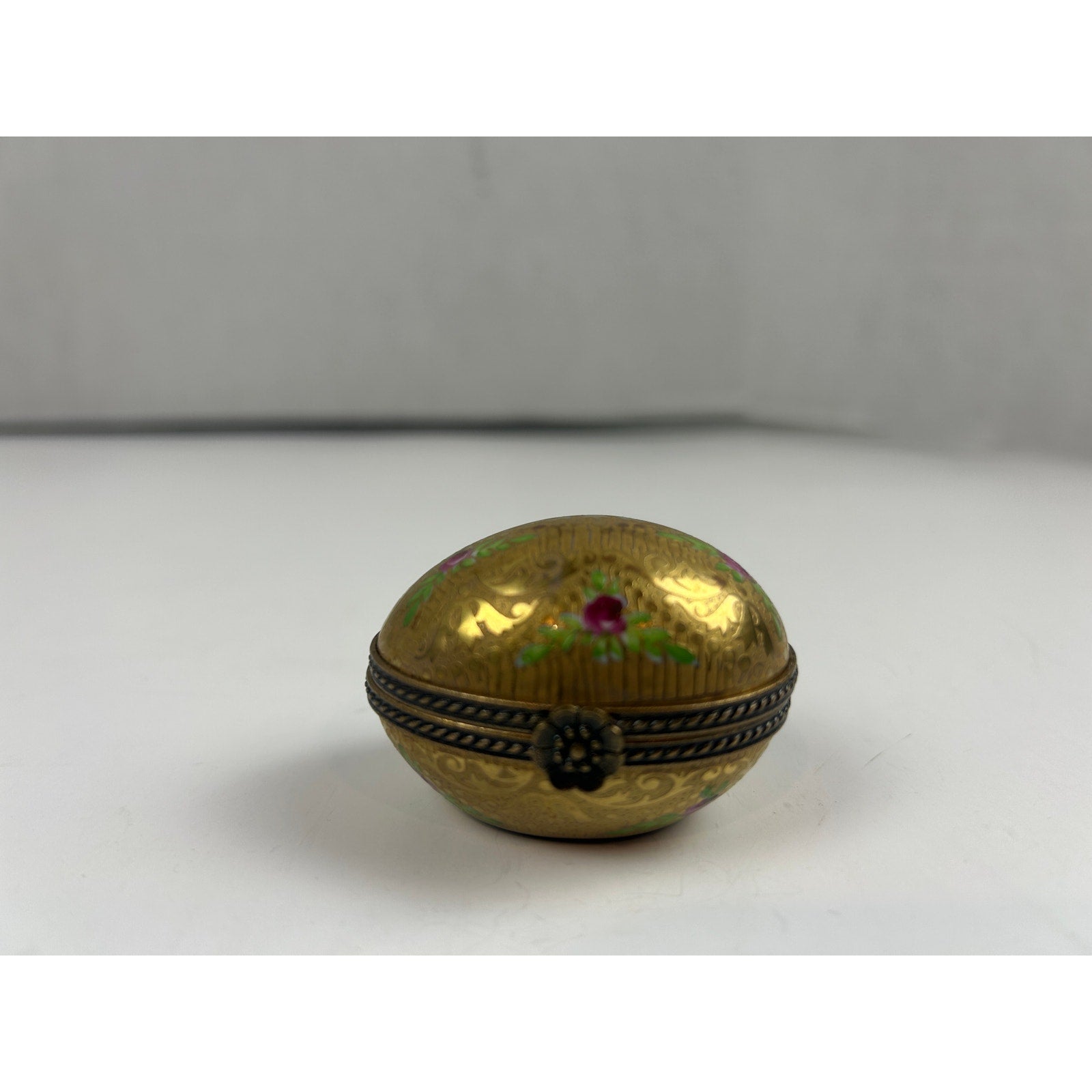 Limoges France Incrustation Trinket Box Hand Painted Roses Raised Gold Oval