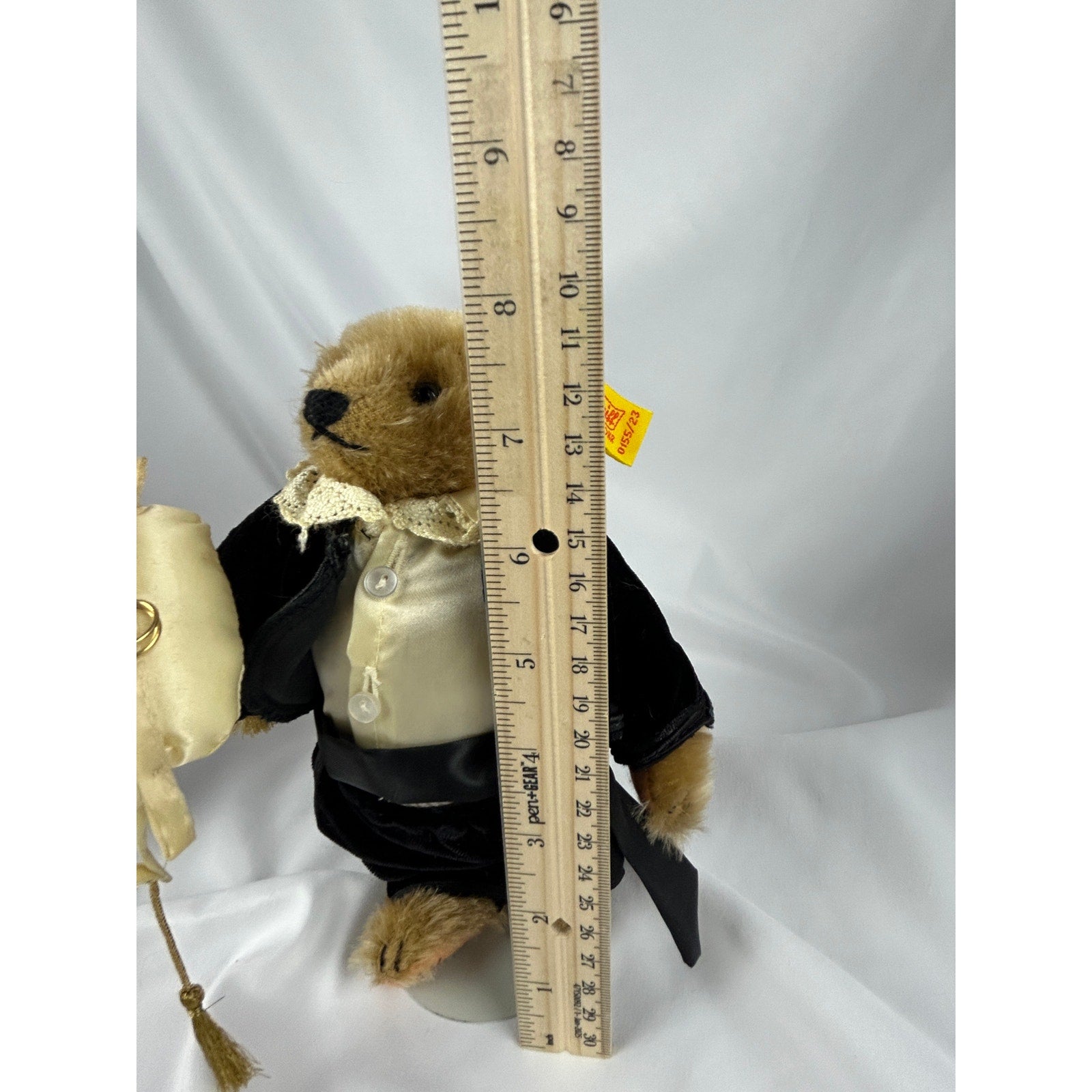 Steiff Ring Bearer 0155 23 Strong Museum Bear w Box Wedding Mohair