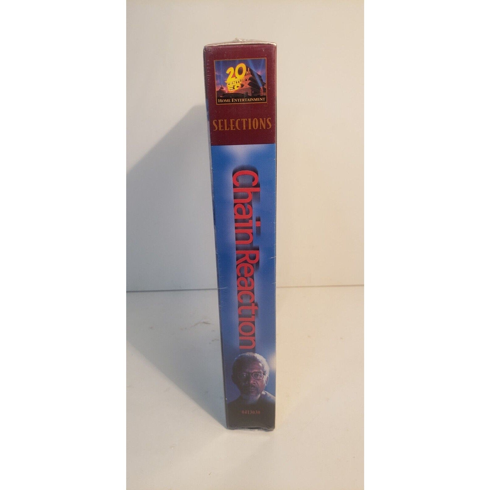 Chain Reaction VHS New Sealed 1996 Keanu Reeves Morgan Freeman