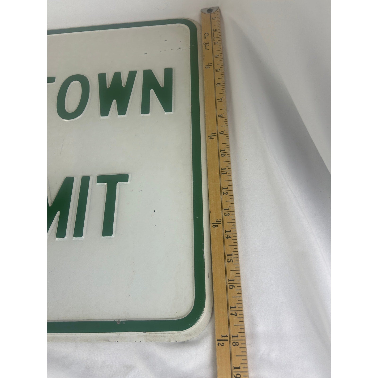 Beardstown Illinois City Limits Sign Large Green White Road Sign