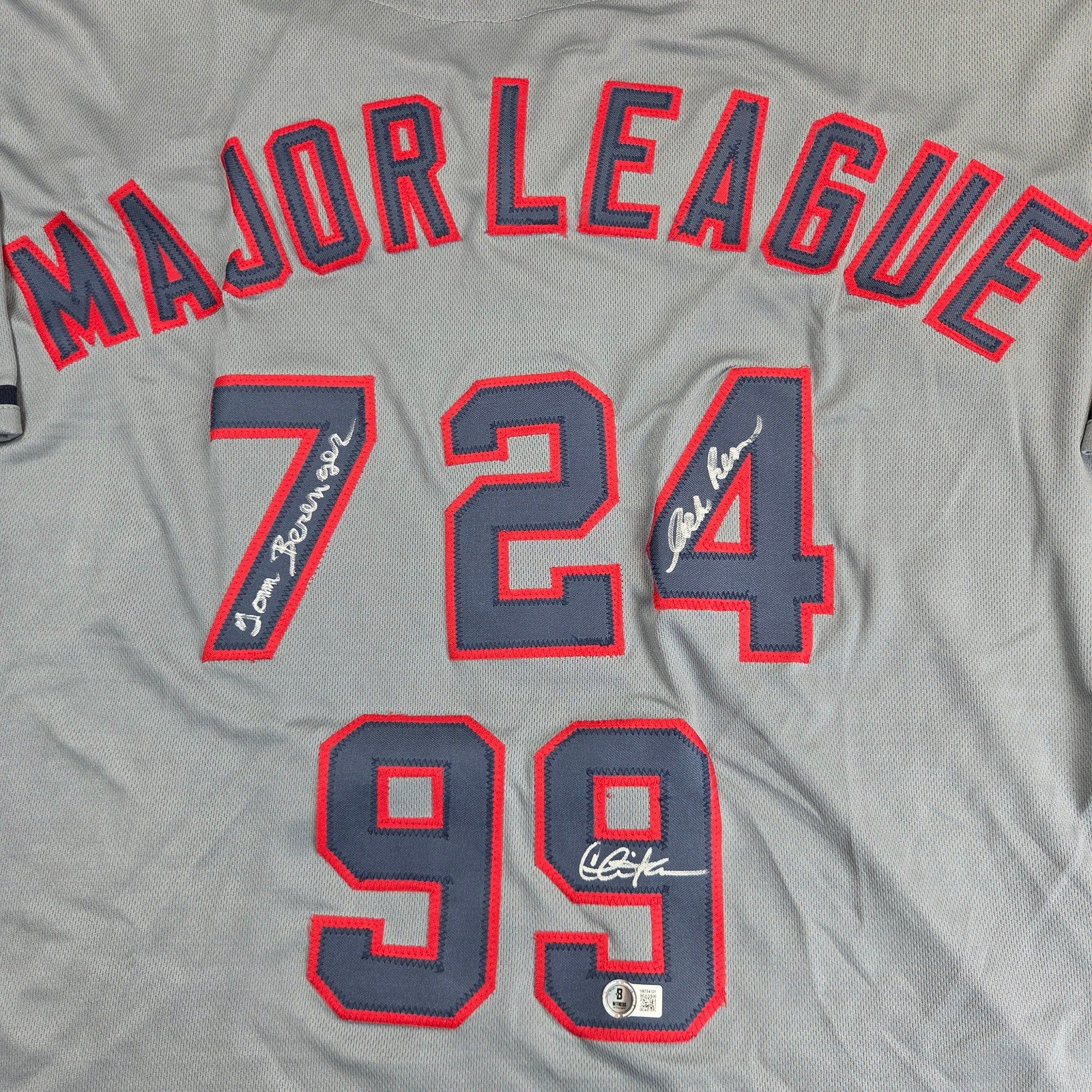 Major League Signed Gray Jersey Charlie Sheen Tom Berenger C. Bernsen Beckett