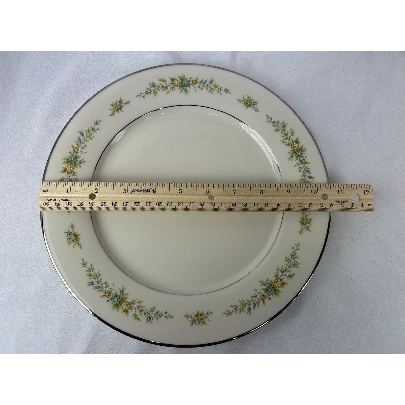 Noritake Christina 7056 7pc Place Setting Ivory China Floral Platinum Japan