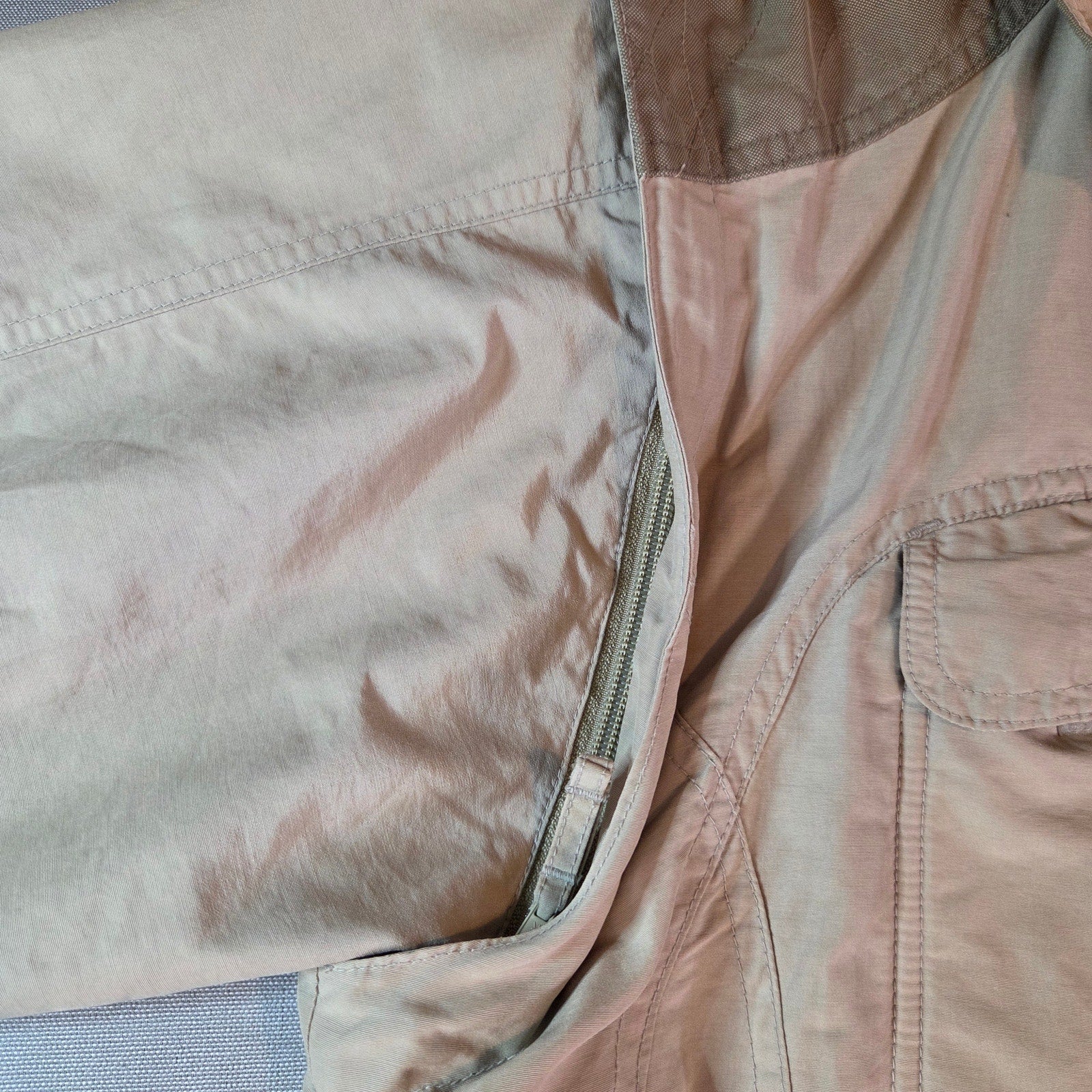 L.L. Bean Women’s Convertible Field Jacket Vest Beige Large Zip Off Sleeves