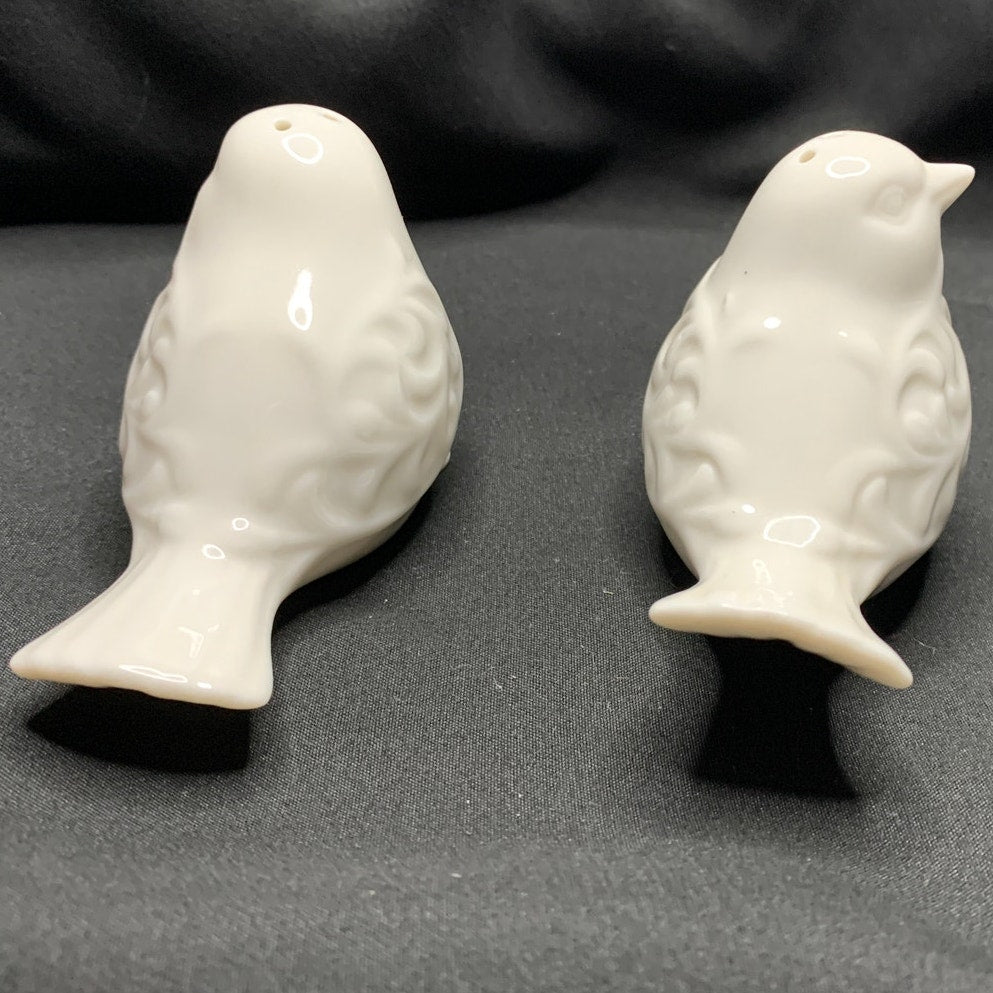 Pier 1 White Ceramic Bird Salt Pepper Shakers Embossed Scroll Design Set