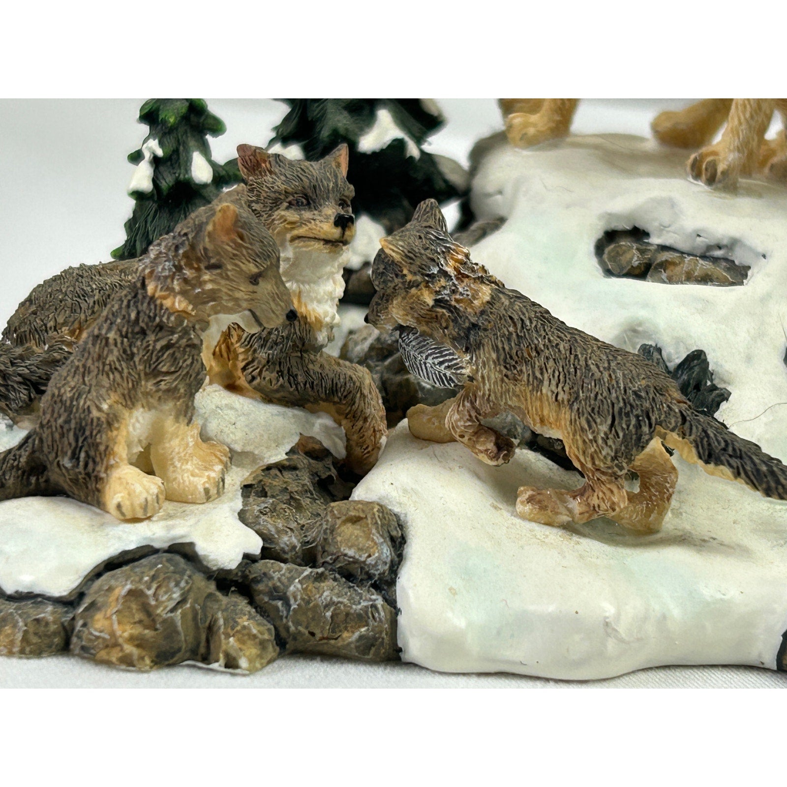 Department 56 Wolves In The Woods Village Accessory 52765 w Box
