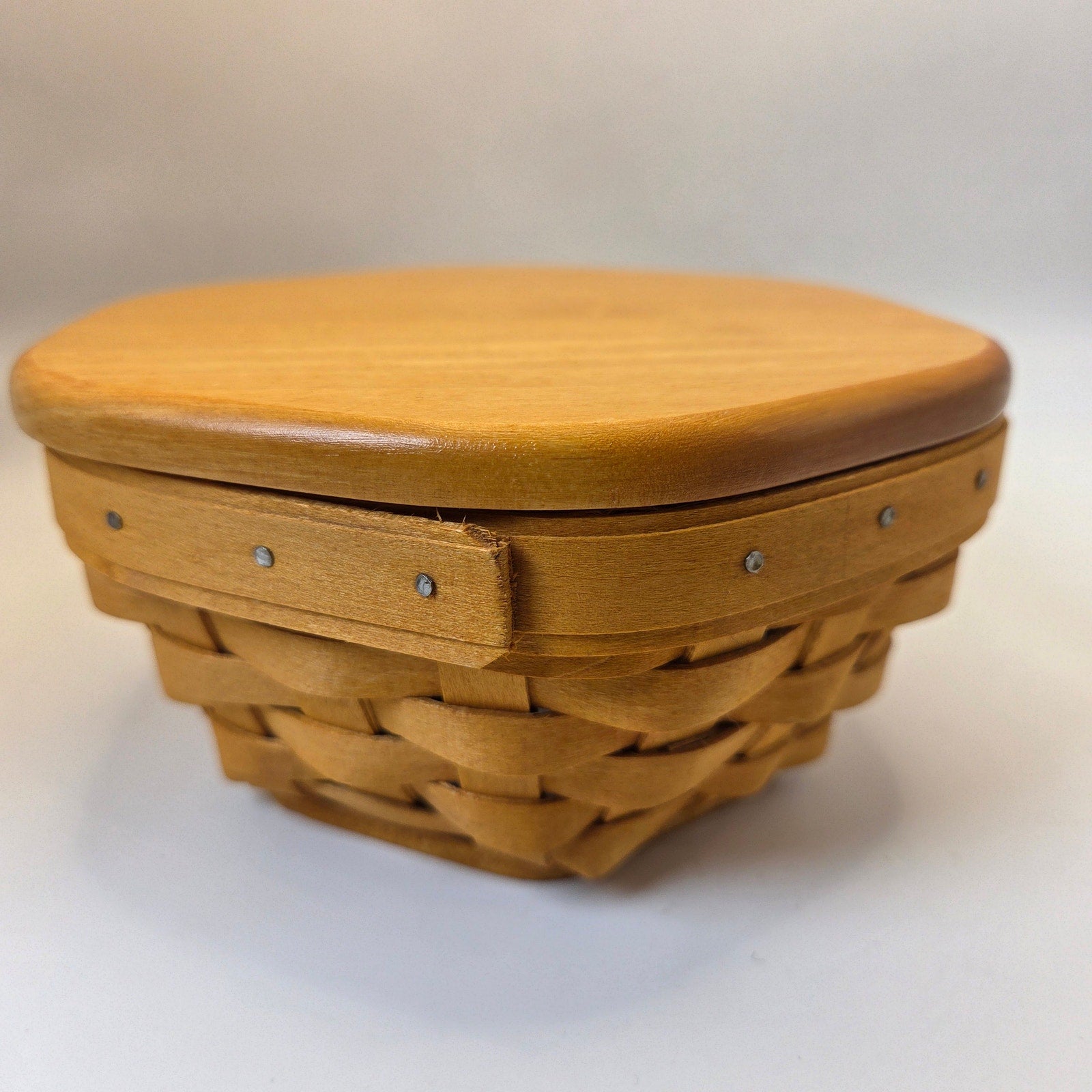 Longaberger 1998 7in Generations Basket 13757 Lid Protector Tie-On USA
