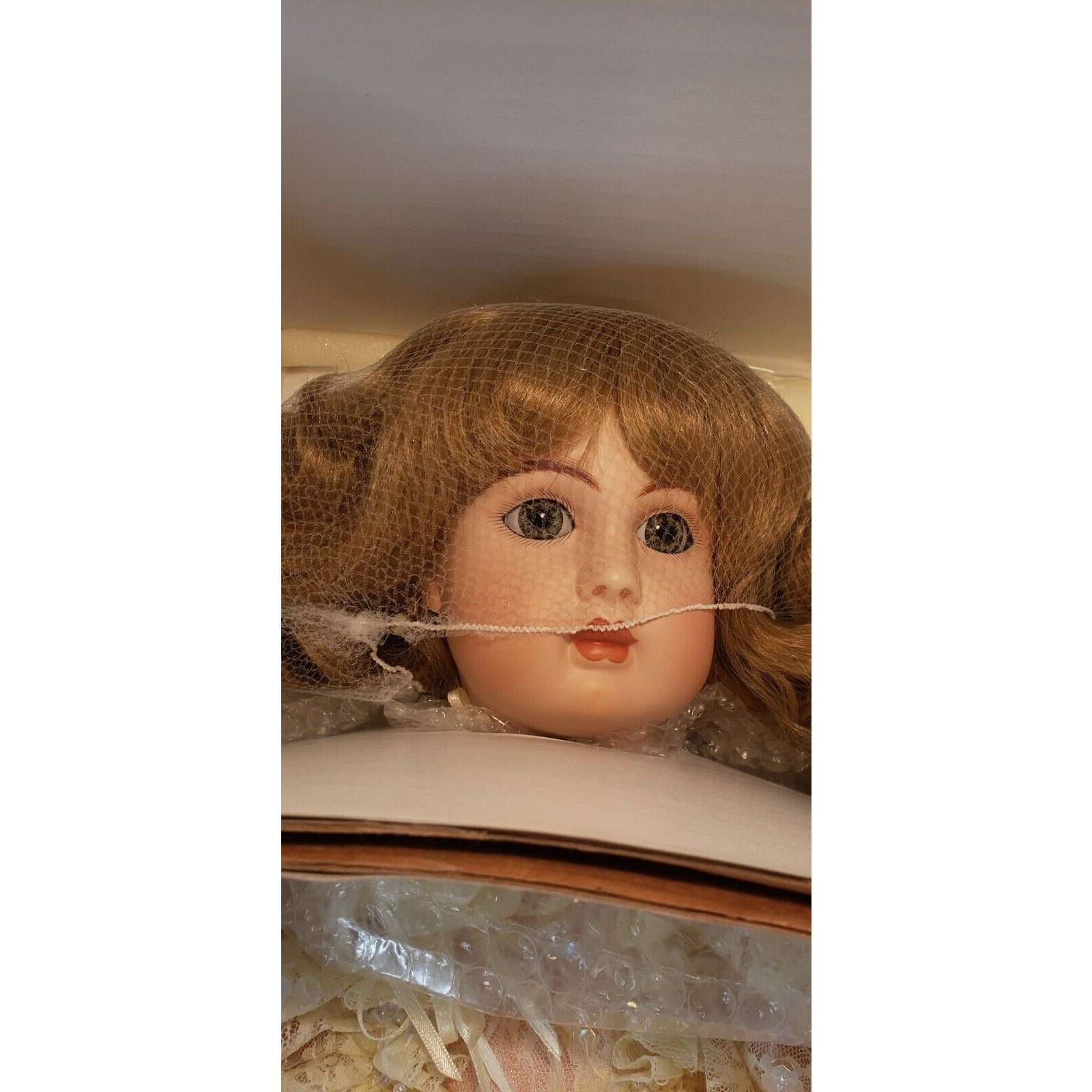 Rustie Monique 29" Porcelain Doll LE 52/1500 Welden Museum COA Hat Boxed Vtg