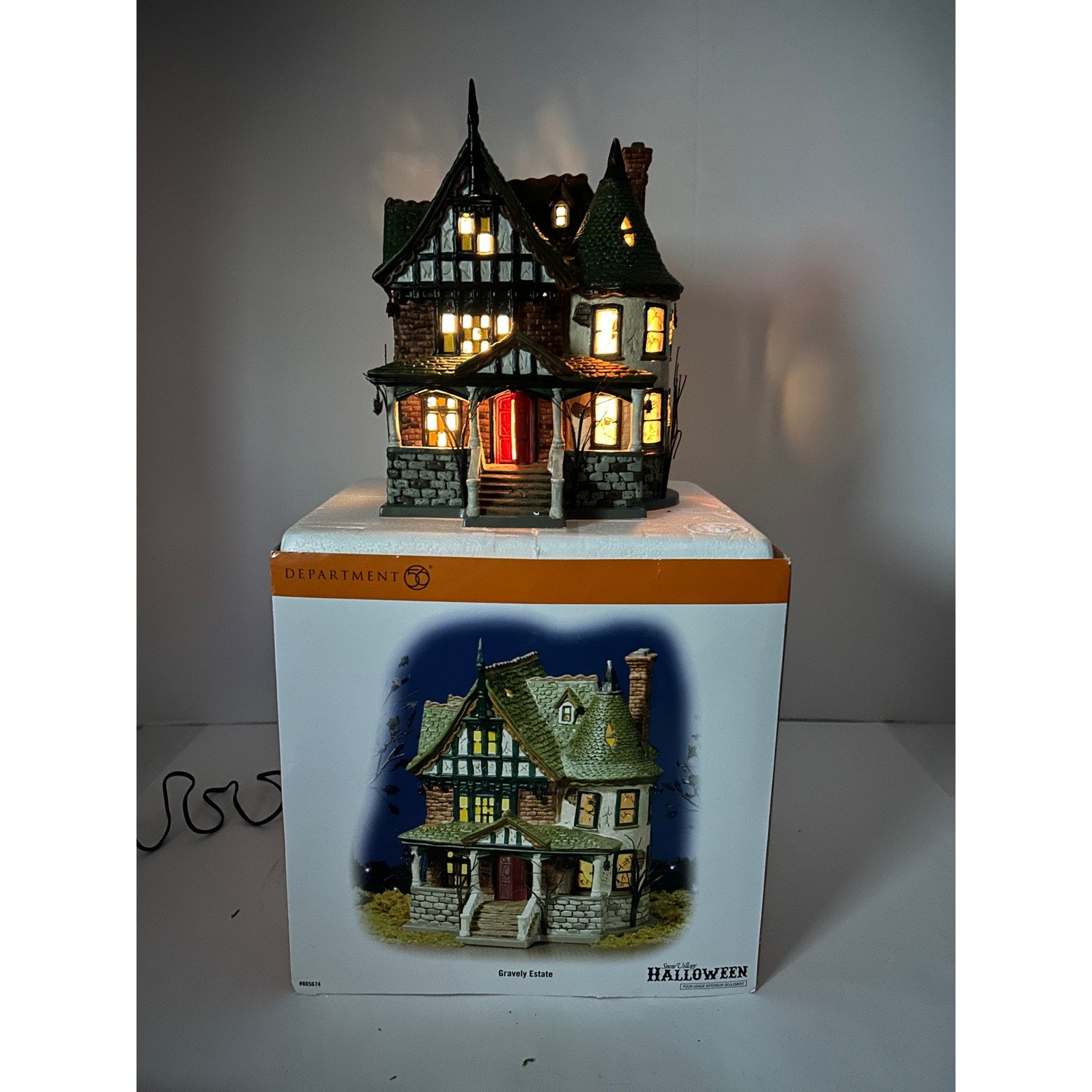 Dept 56 Gravely Estate 805674 Snow Village Halloween Lighted House Retired