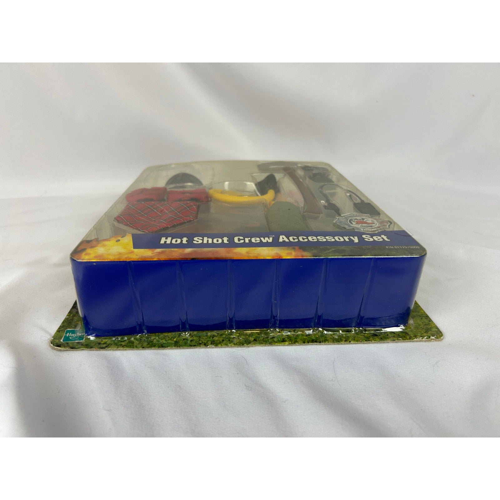 GI Joe Search and Rescue Team Hot Shot Crew Accessory Set Sealed MOC 2002