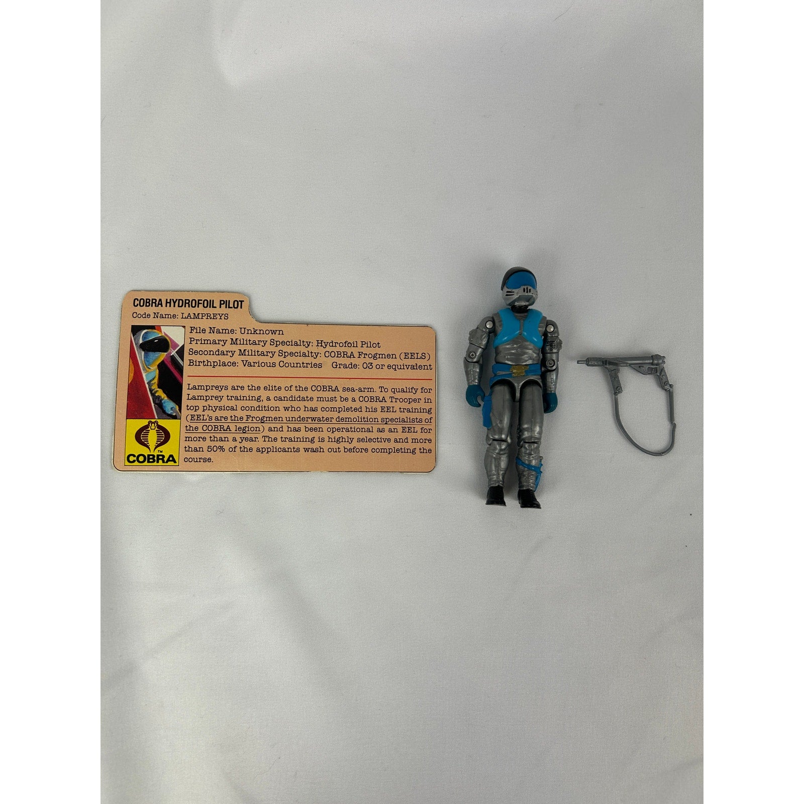 G.I. Joe COBRA Lampreys Hydrofoil Pilot 1985 Figure Complete w File Card