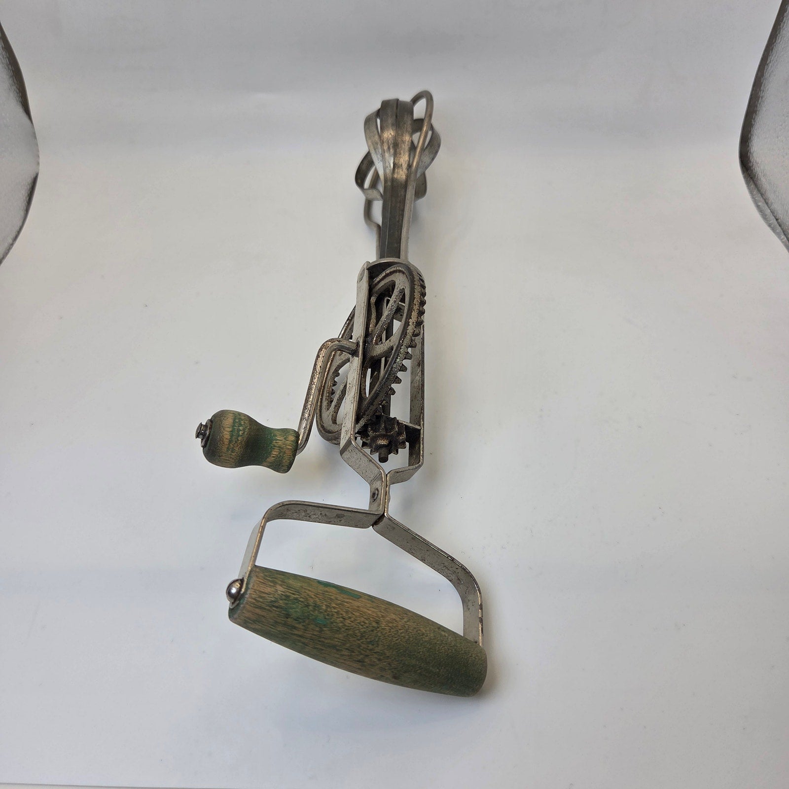 Aurelius Bros Hand Crank Egg Beater Mixer Braham MN Cast Gear 1920s