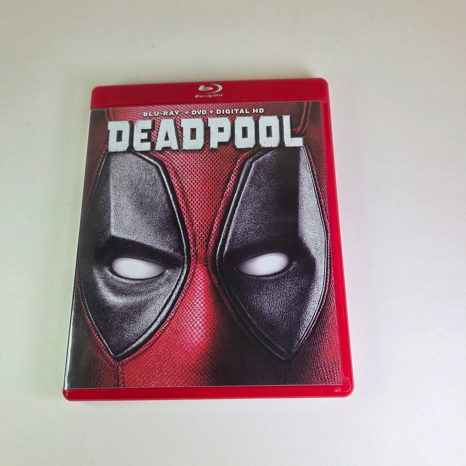 Deadpool Blu-ray DVD Digital HD Target Exclusive Slipcover + Postcards