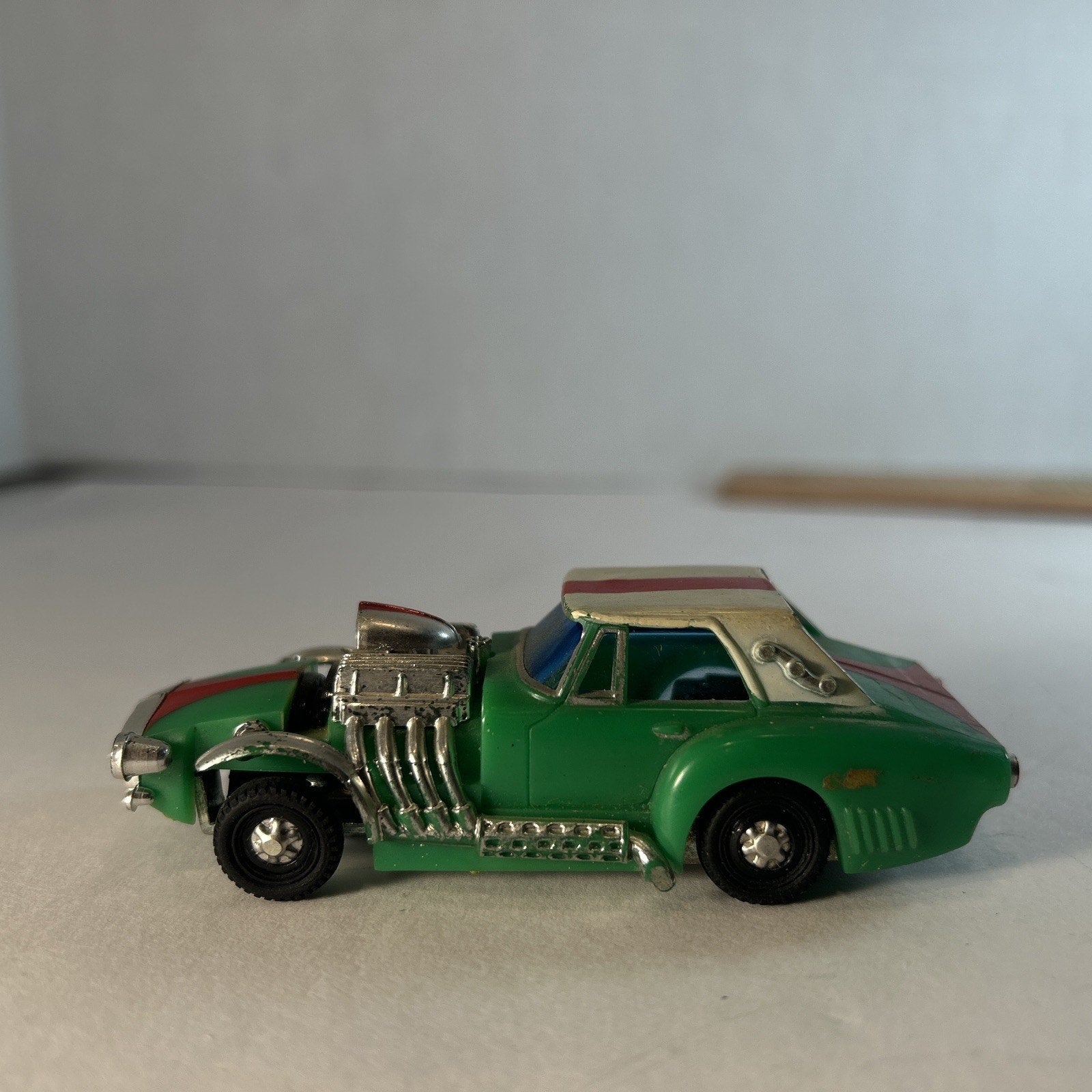 1960s Mini Motorific Dragster Hot Rod #CZ-3287 Car w/ Original Display Case
