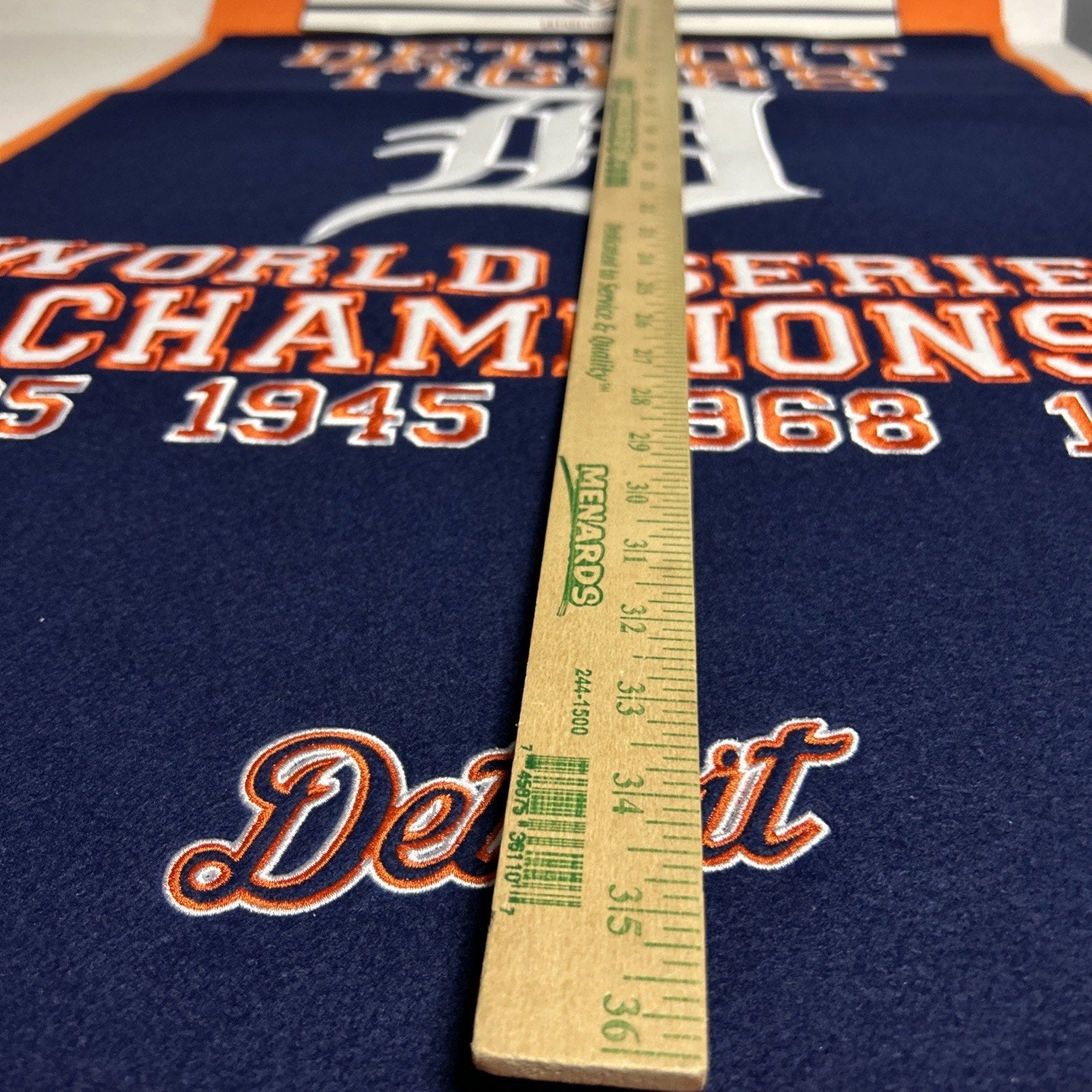 Detroit Tigers Wool Blend MLB Champions Banner, 24" x 36"