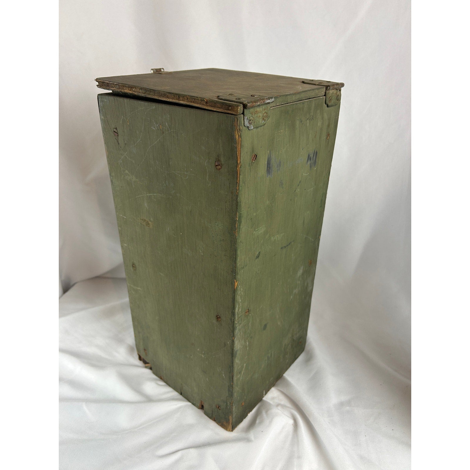 US Military 1963 SMP Lantern With Original Wood Crate Camping Light