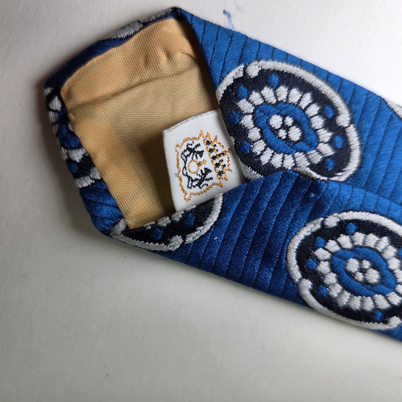 Vintage Dayton’s Blue Medallion Tie 4.25" Wide Polyester Retro Classic