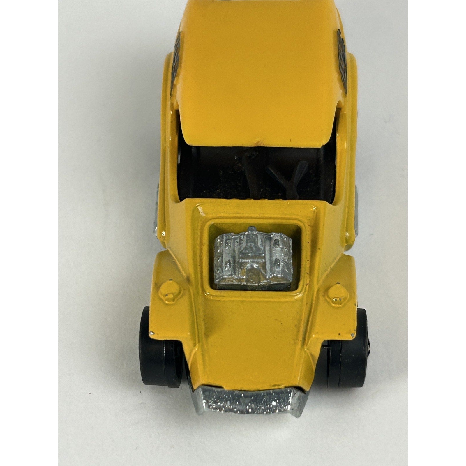 Vintage Hot Yellow 1969 Wheels Redline Ice T Diecast Car Hong Kong W/Button