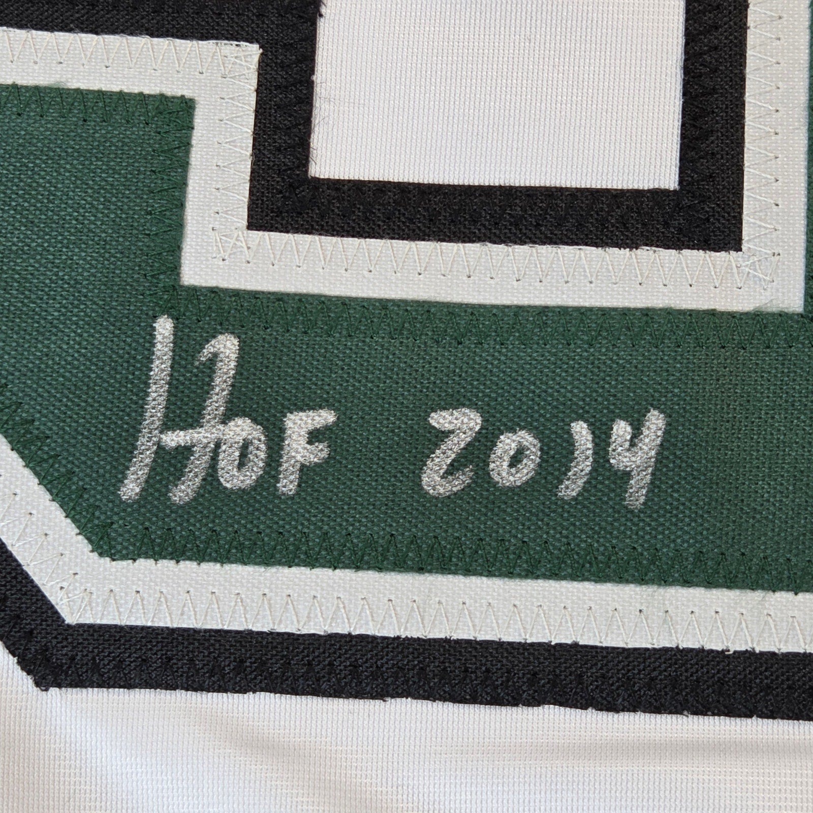 Mike Modano Signed Dallas Stars Jersey HOF 2014 Beckett Witness Auto