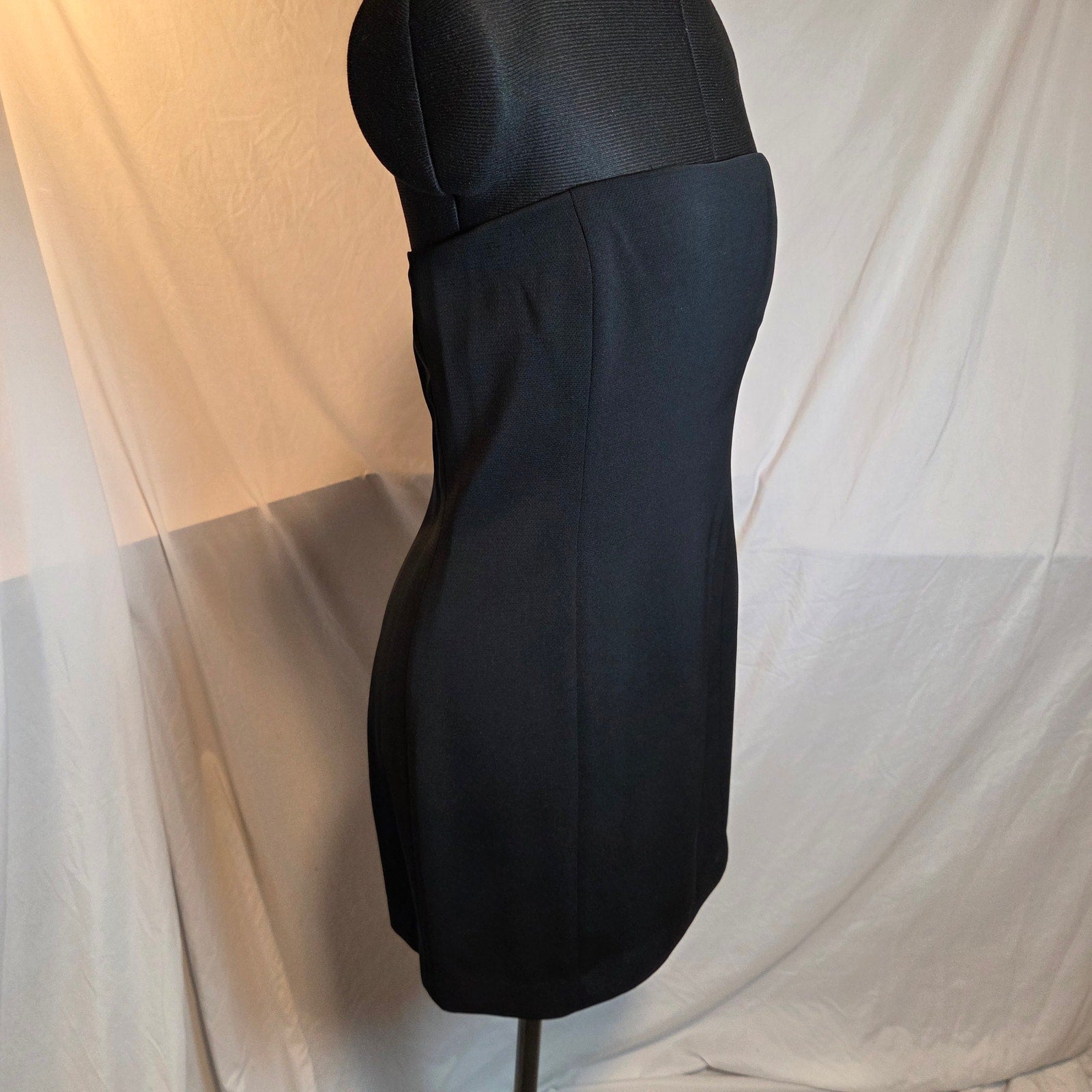 Hugo Buscati Collection Strapless Sheath Little Black Dress USA Womens 10