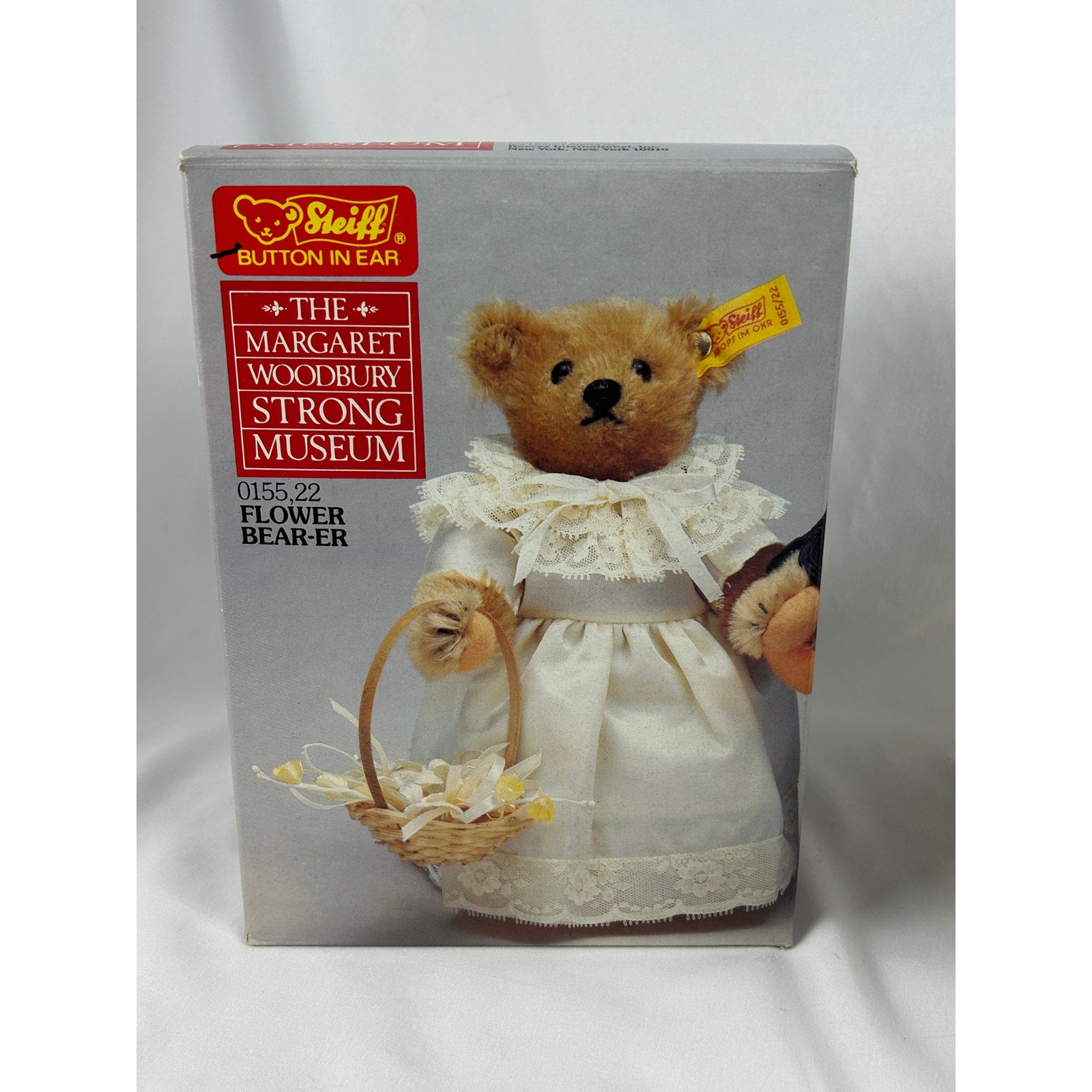Steiff Flower Bearer 0155 22 Strong Museum Bear w Box Vintage Mohair