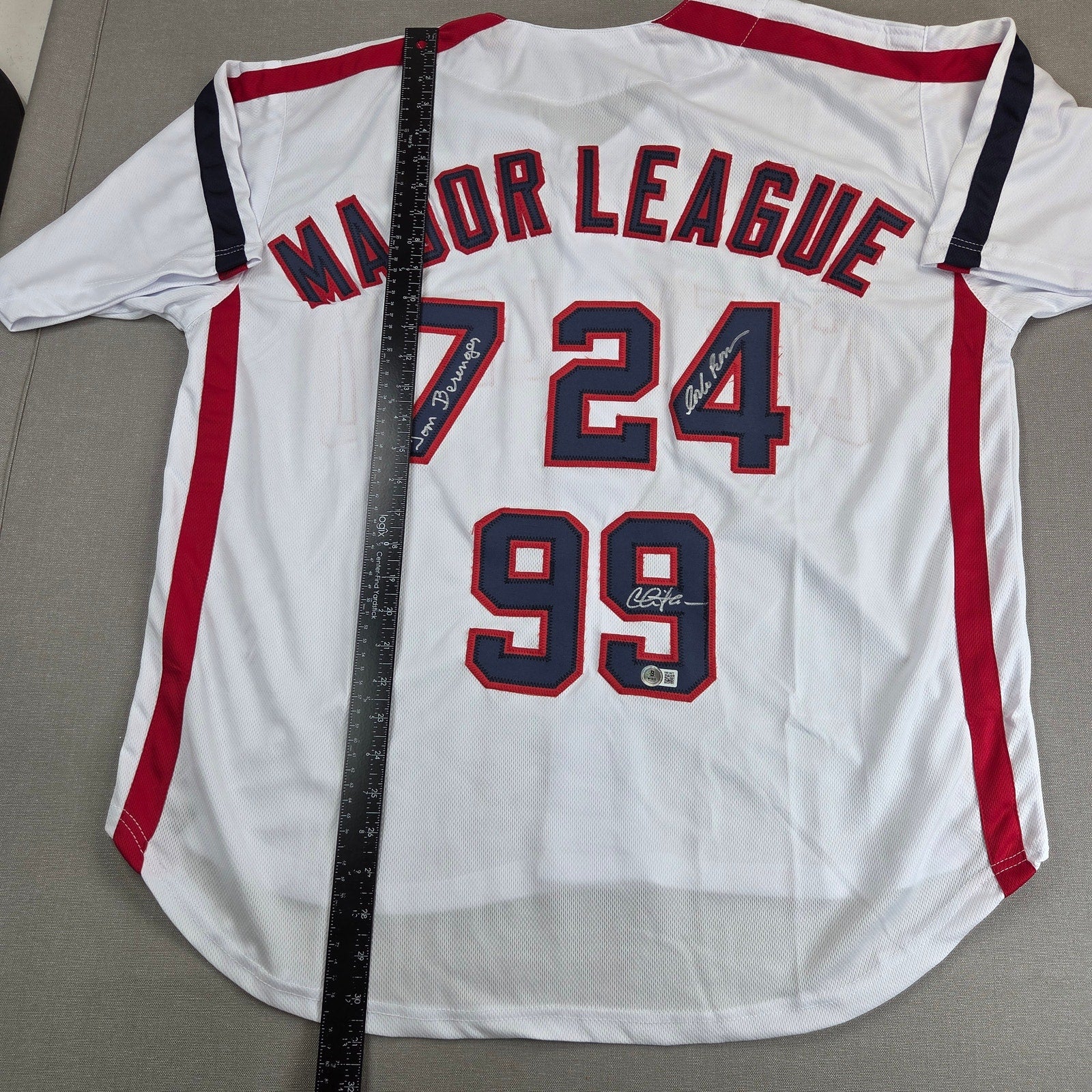 Major League Signed Jersey Charlie Sheen Tom Berenger Corbin Bernsen Beckett